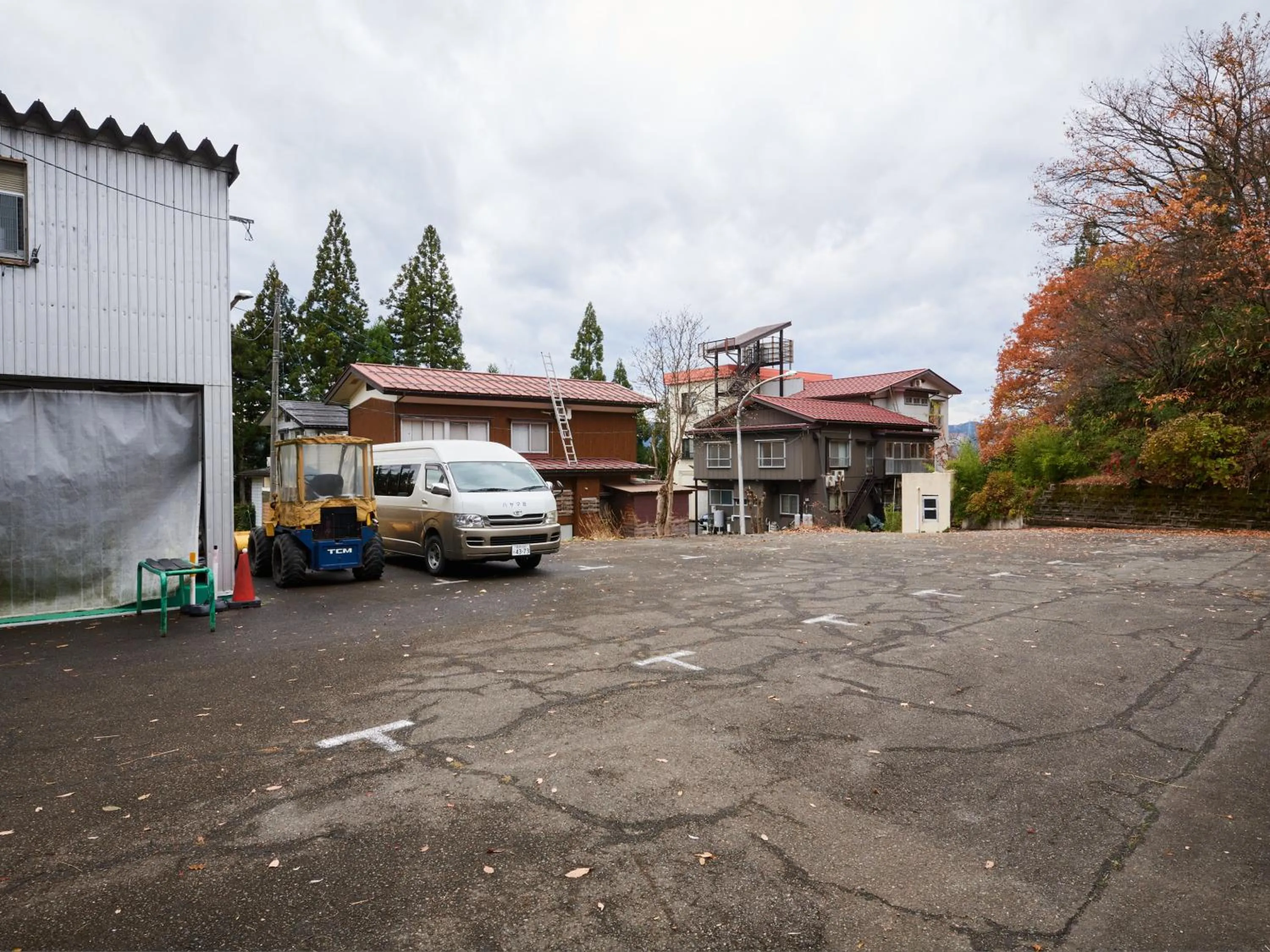 Parking in Hayamasou