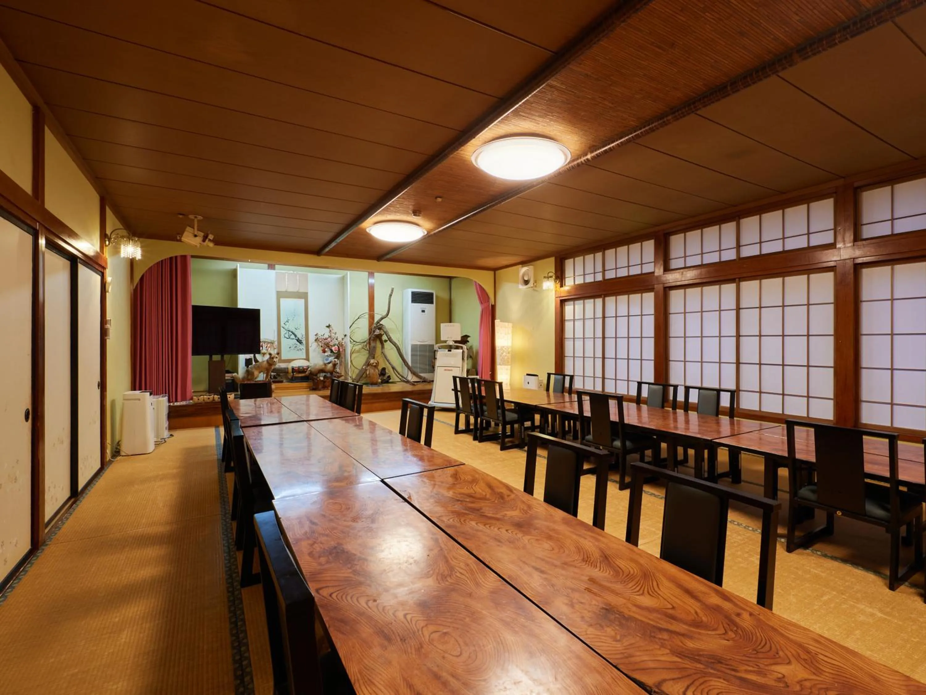 Communal lounge/ TV room in Hayamasou