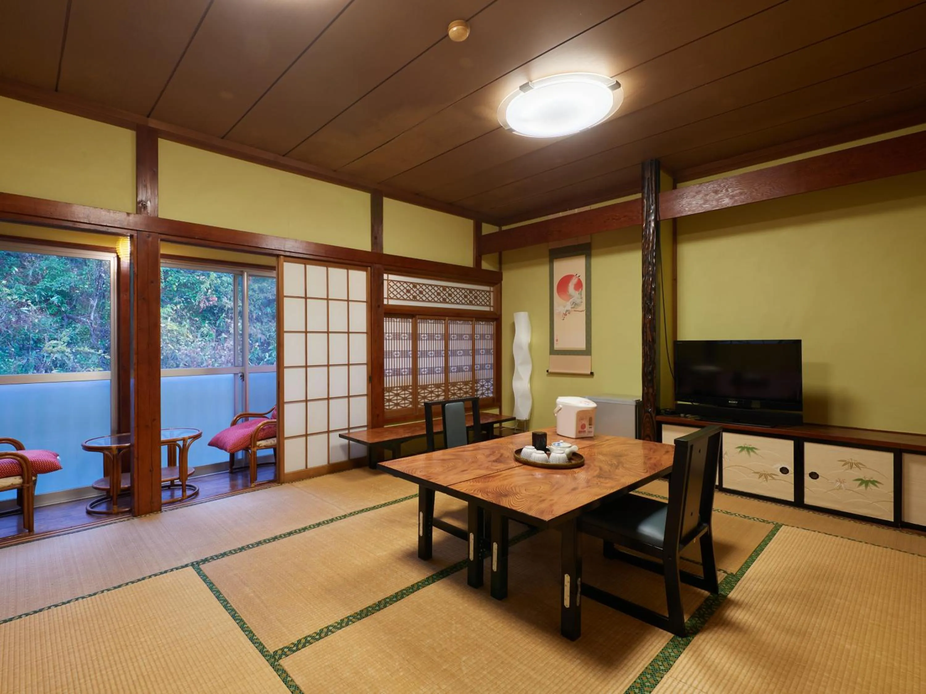 Photo of the whole room in Hayamasou