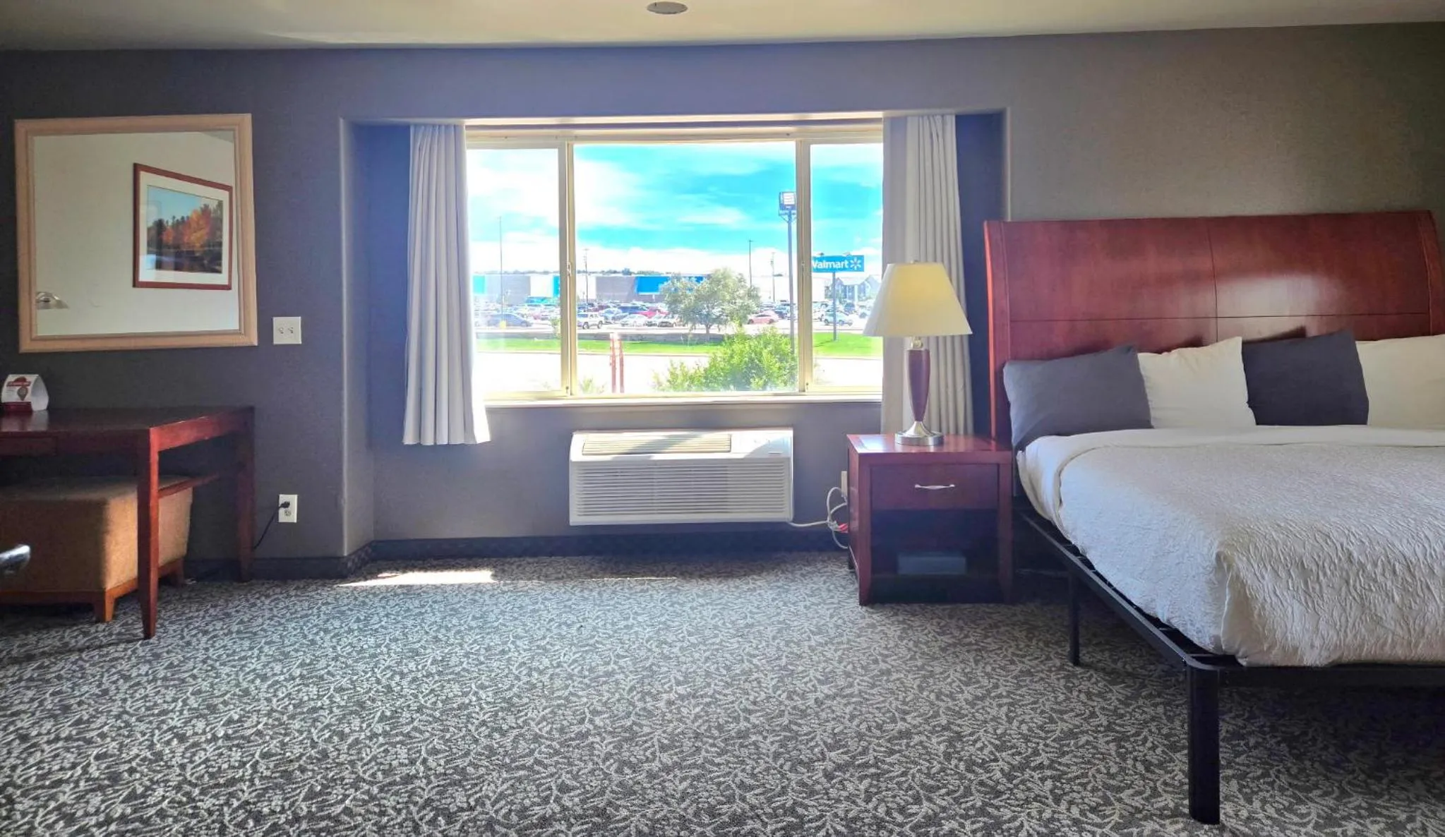 Bedroom, Bed in Olympia Inn