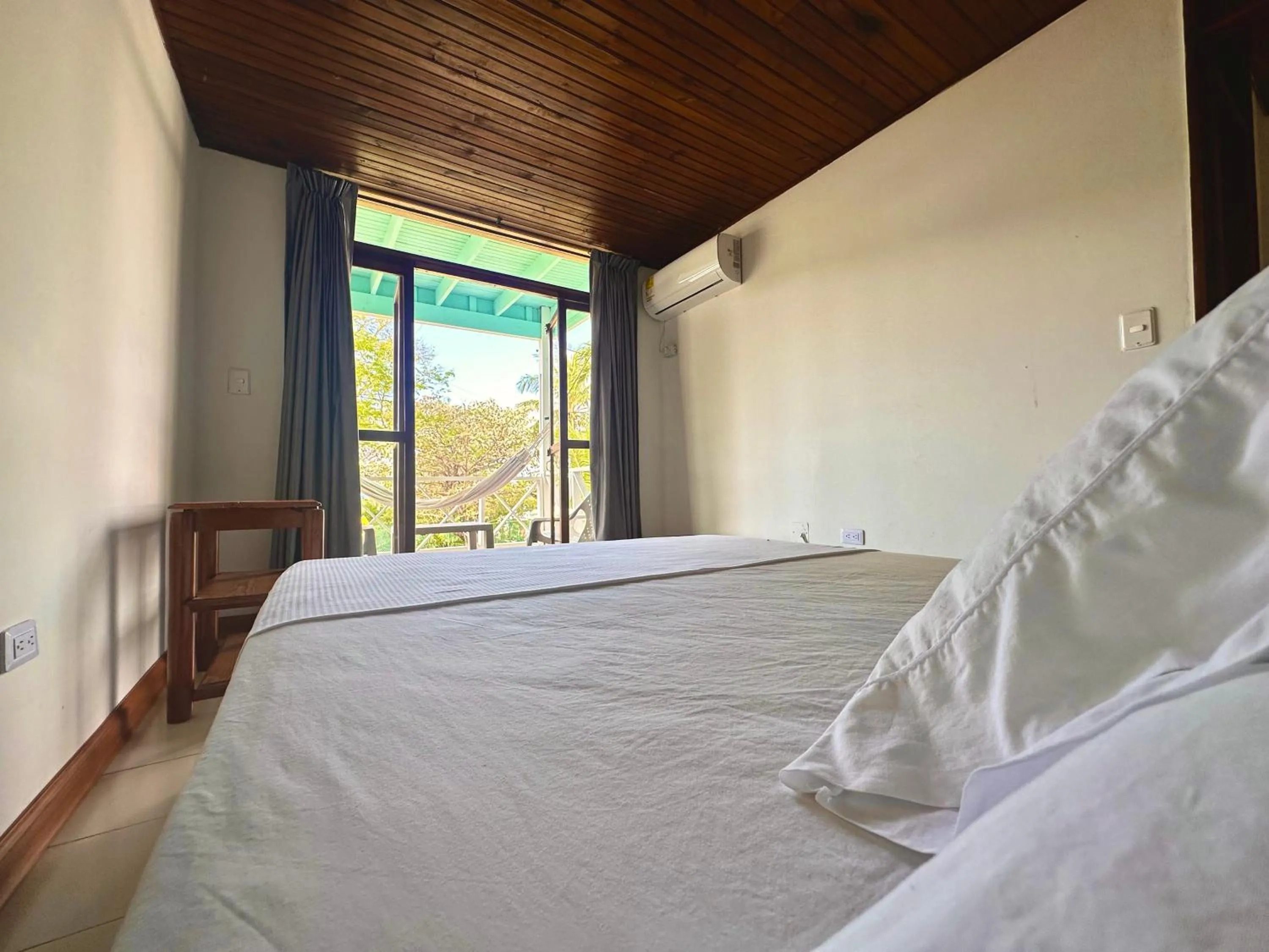 Bed in South West Bay Cabañas