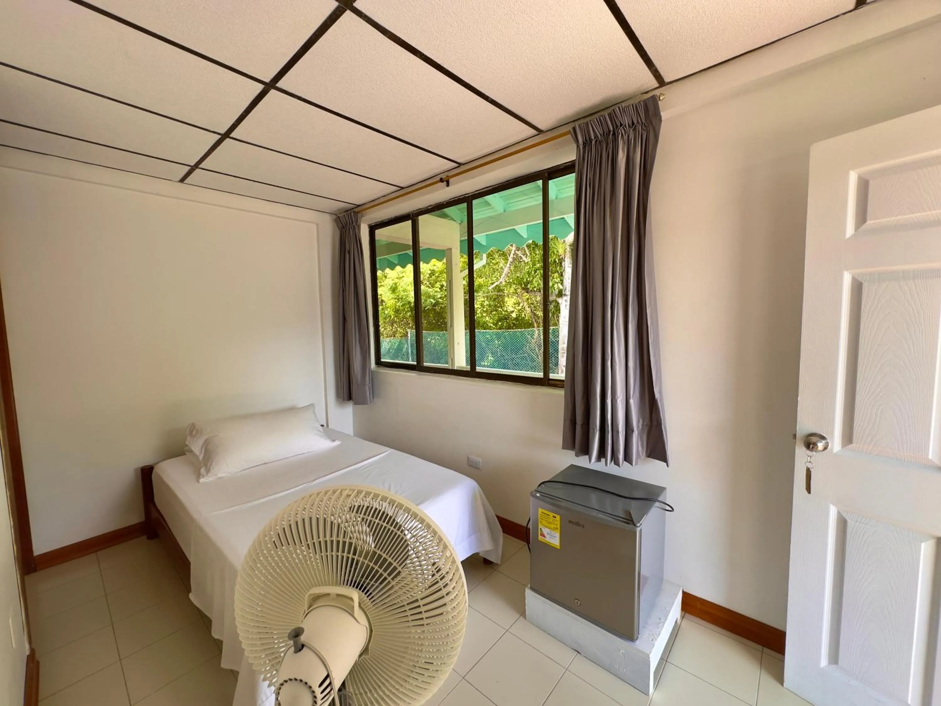 Bed in South West Bay Cabañas