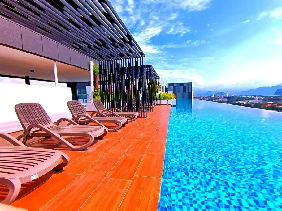 Swimming pool in The Horizon Ipoh Dual L13 by Grab A Stay