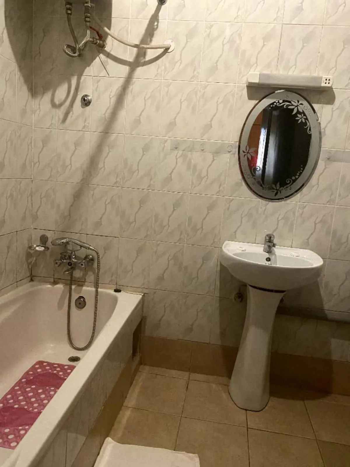 Shower in The Tick Hotel