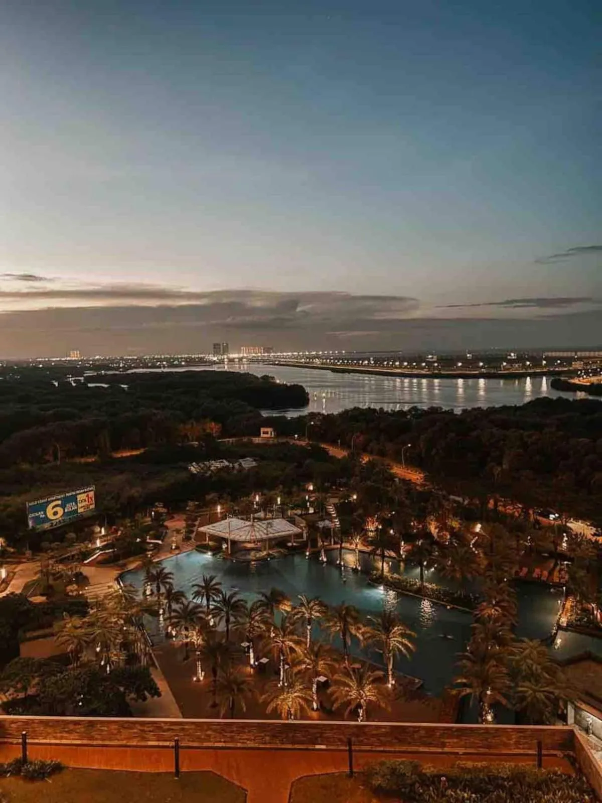 Pool view in Comfort and Luxury Private Room at Goldcoast PIK