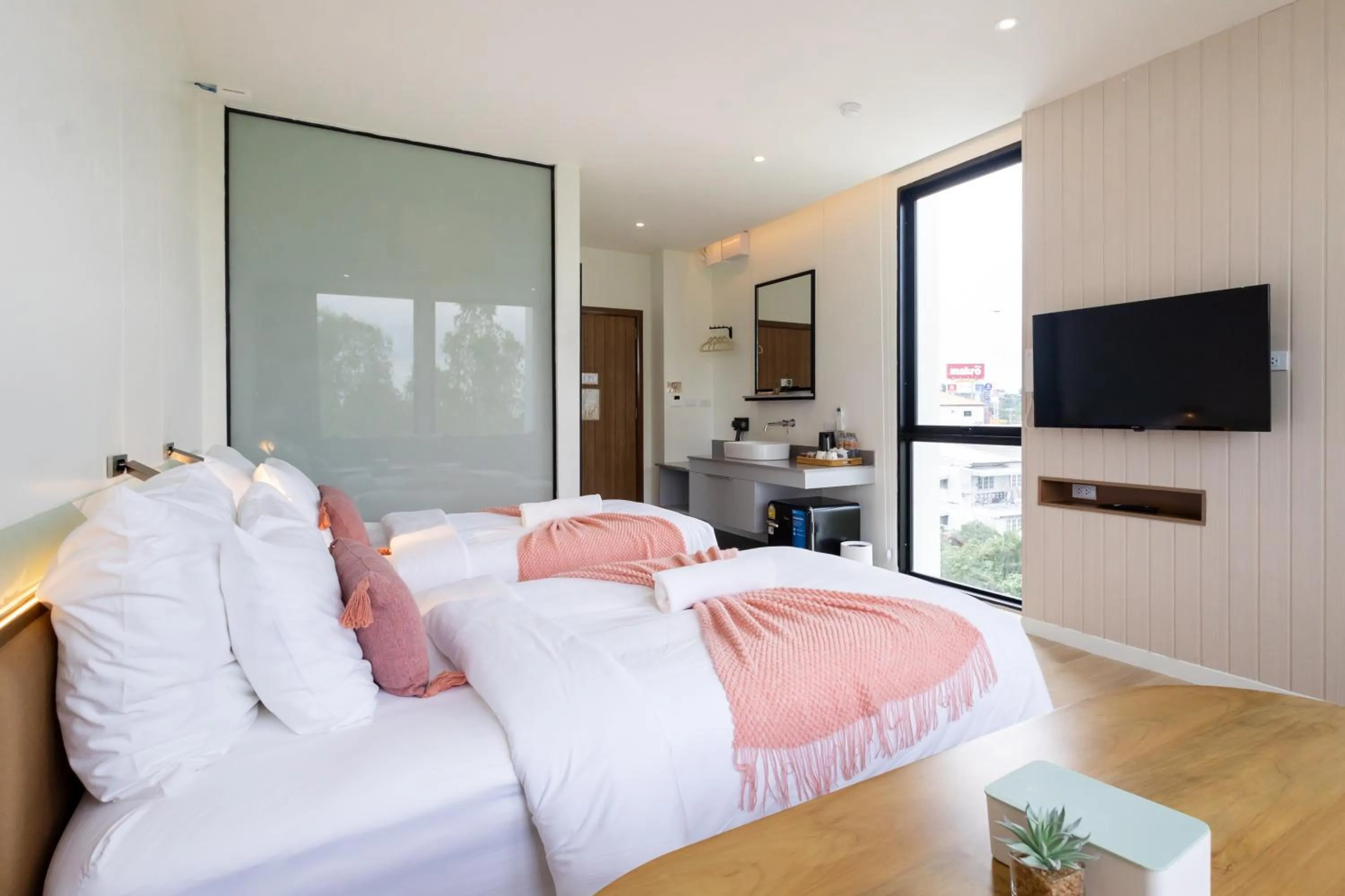 Bed in GOOD Nakhonsawan Hotel