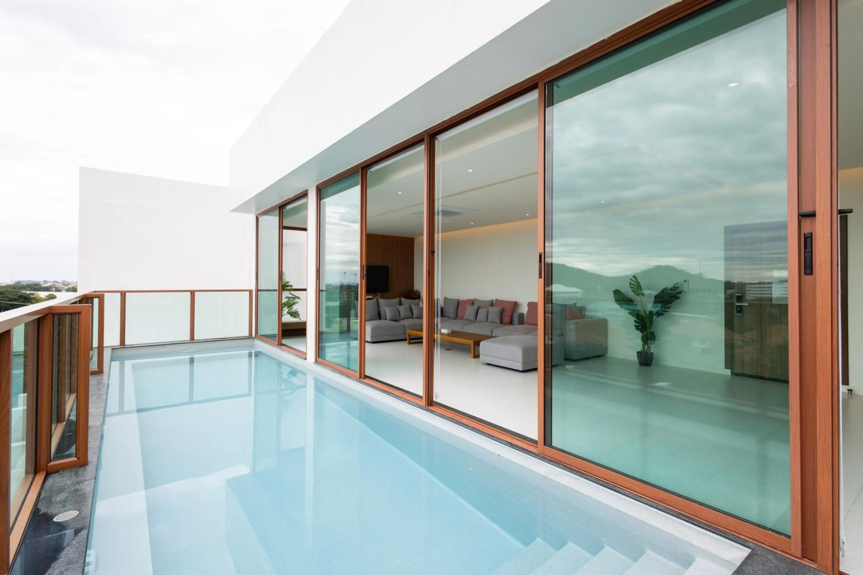 Pool view in GOOD Nakhonsawan Hotel