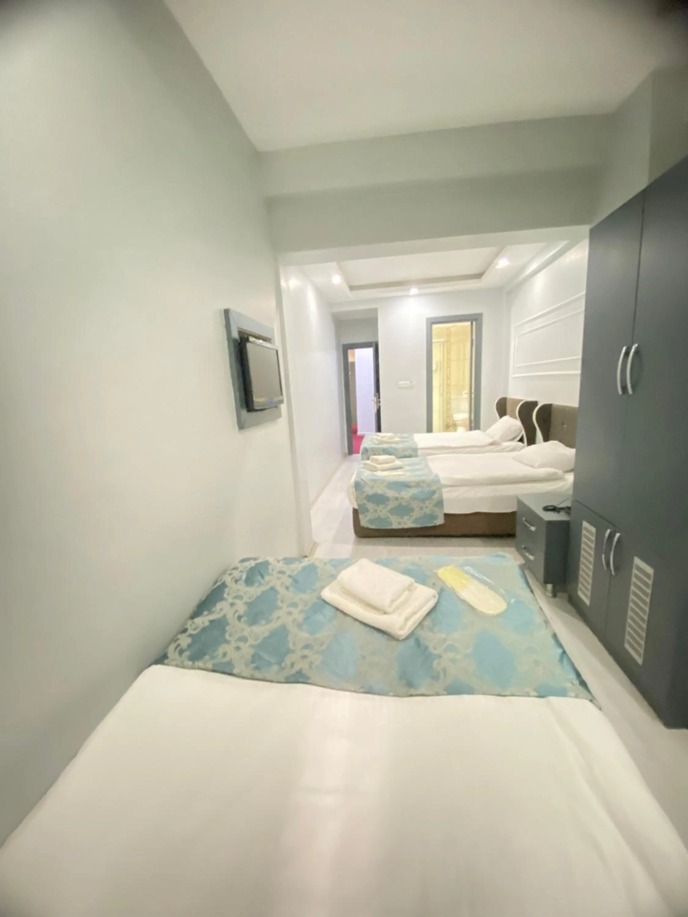 Photo of the whole room, Bed in Abam Hotel