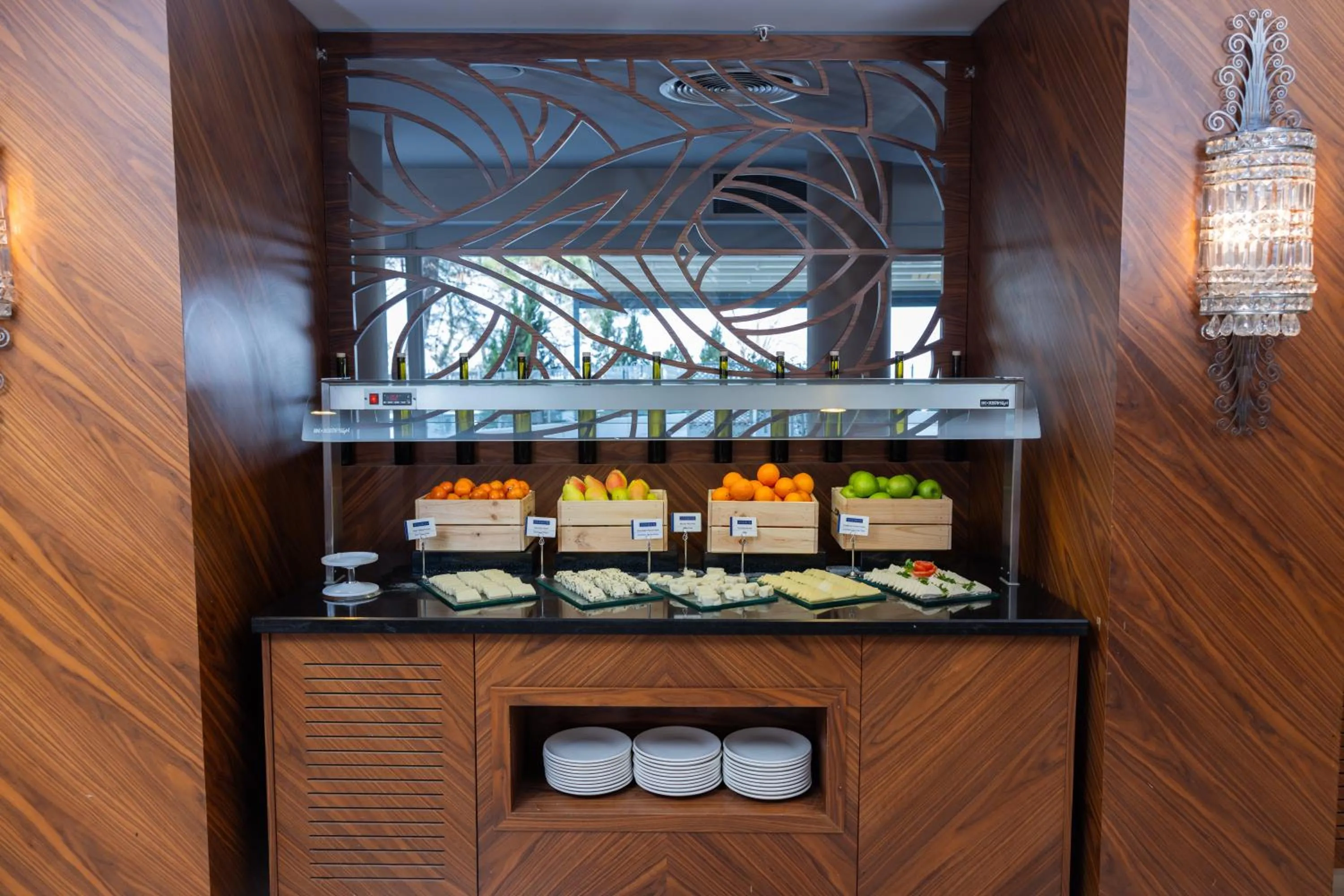 Buffet breakfast in Anemon Bursa Otel