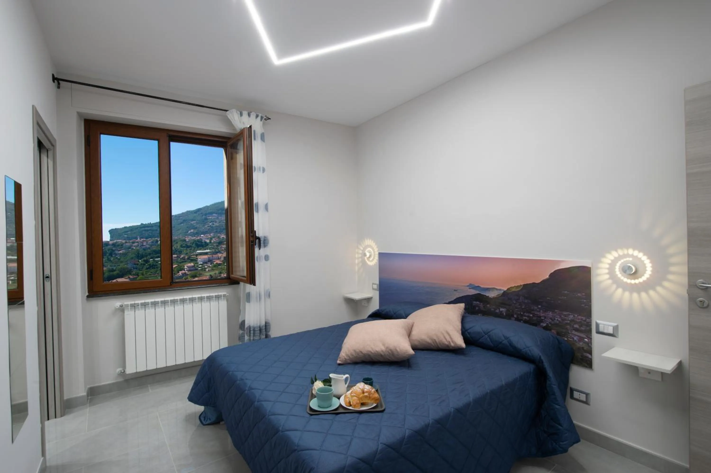 Bedroom, Bed in Raggio di Sole