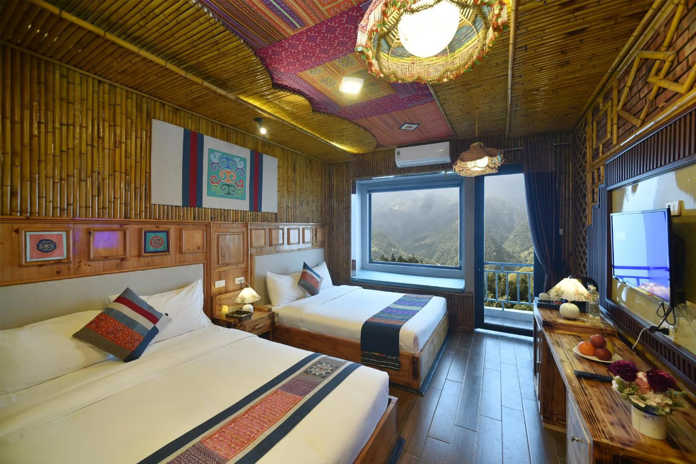Bed in Sapa Nature View Hotel