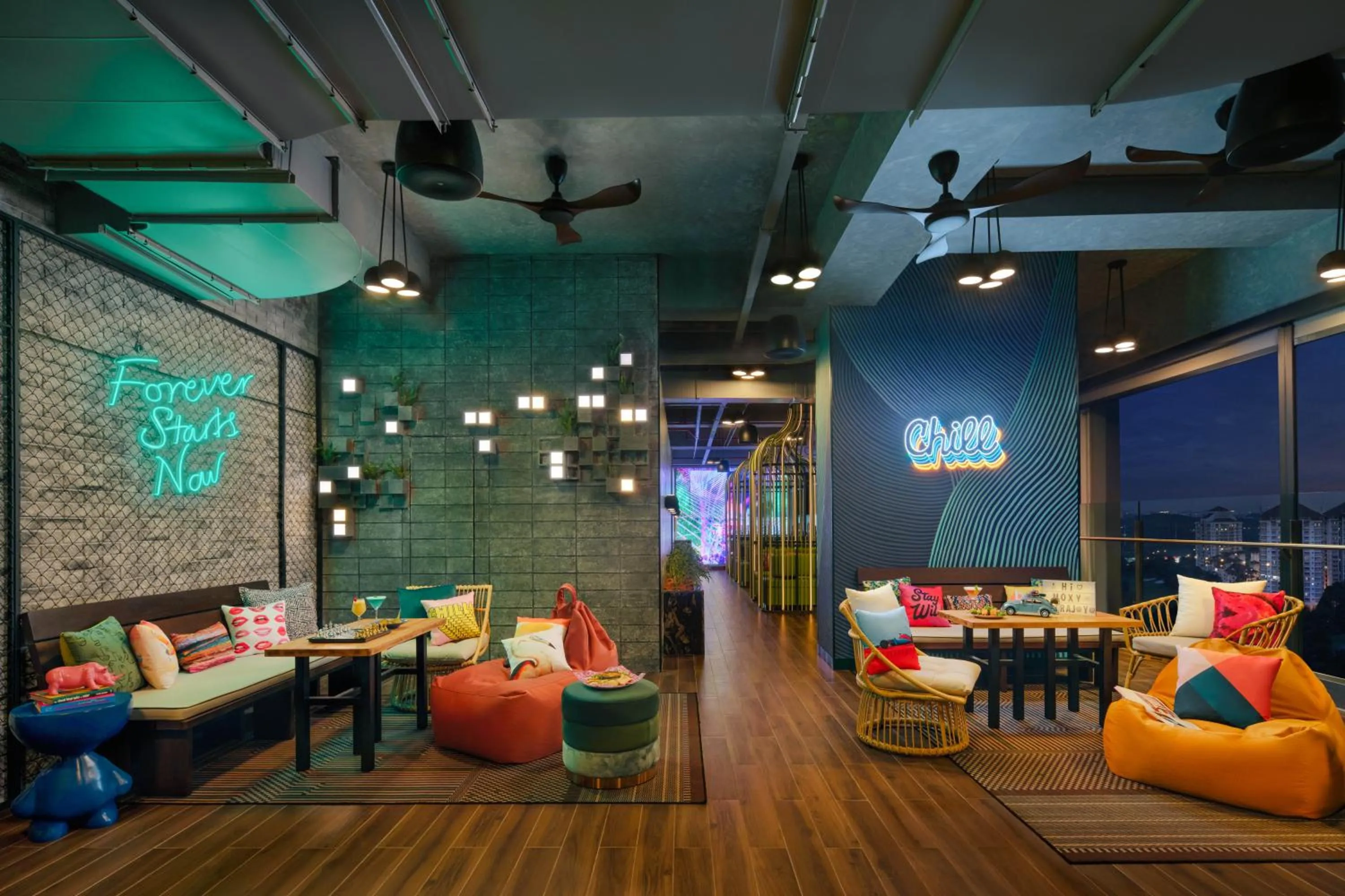 Restaurant/places to eat in Moxy Putrajaya