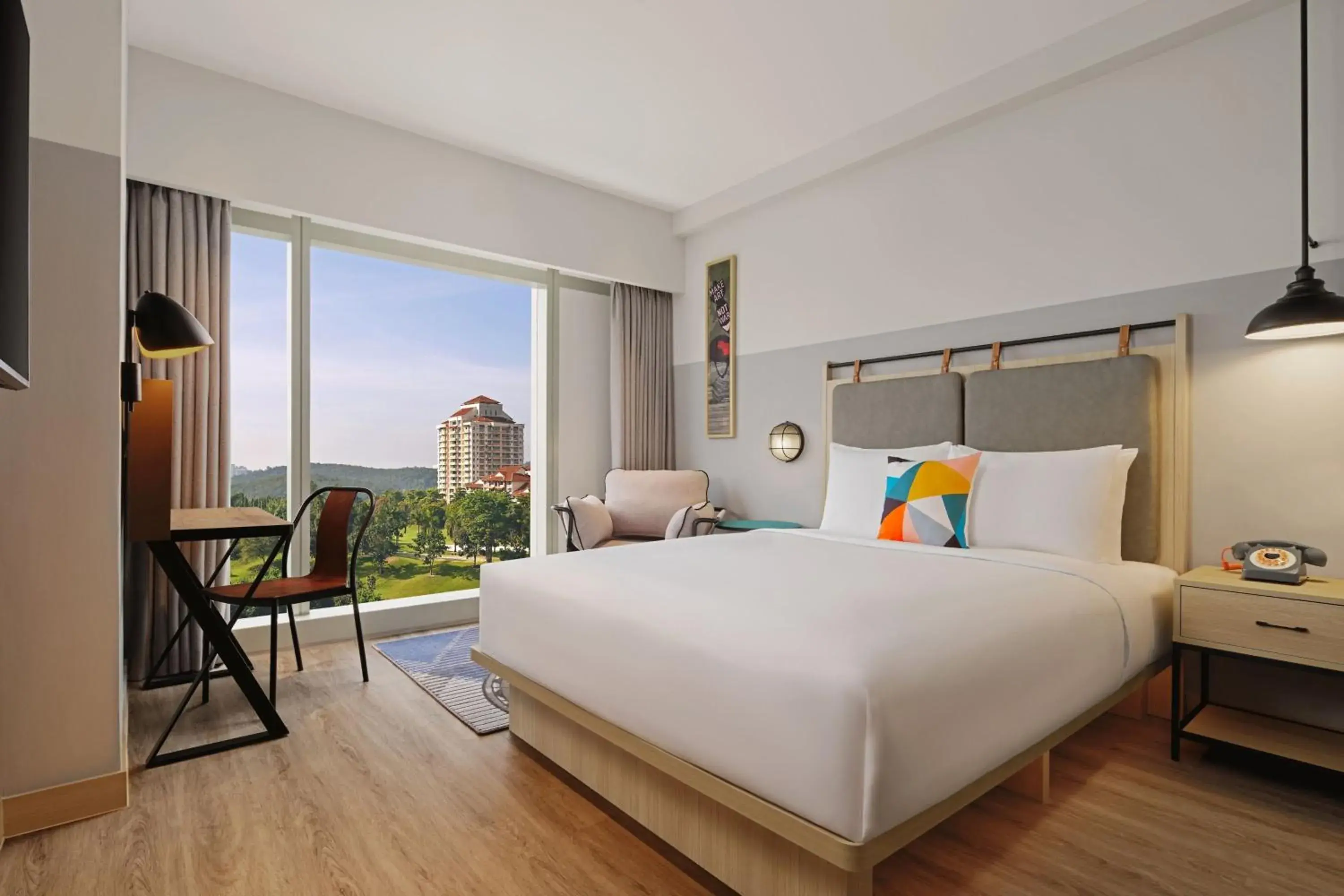 Moxy Queen with Golf View in Moxy Putrajaya Moxy Queen with Golf View in Moxy Putrajaya