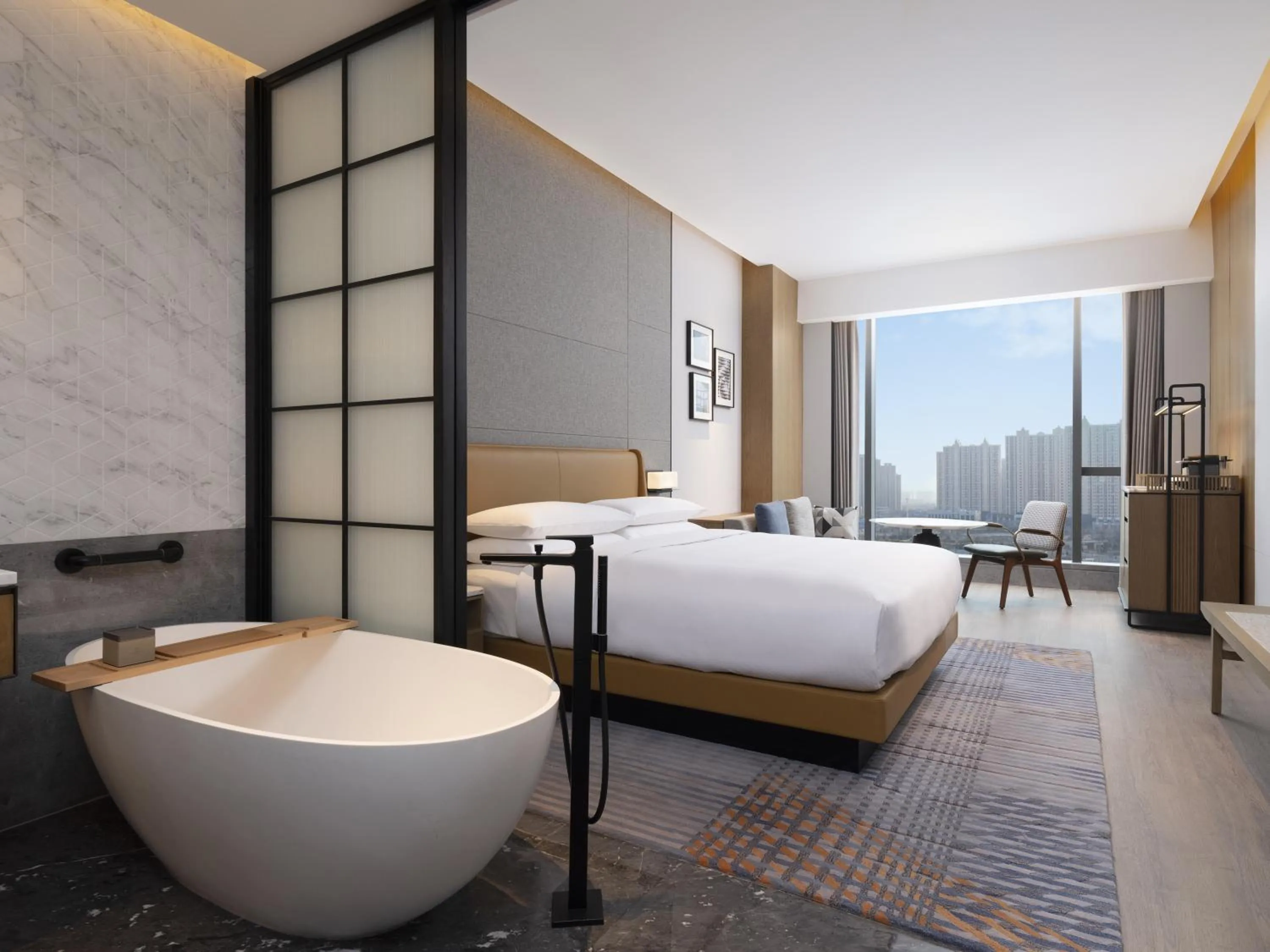 Bathroom, Bed in Sheraton Taiyuan