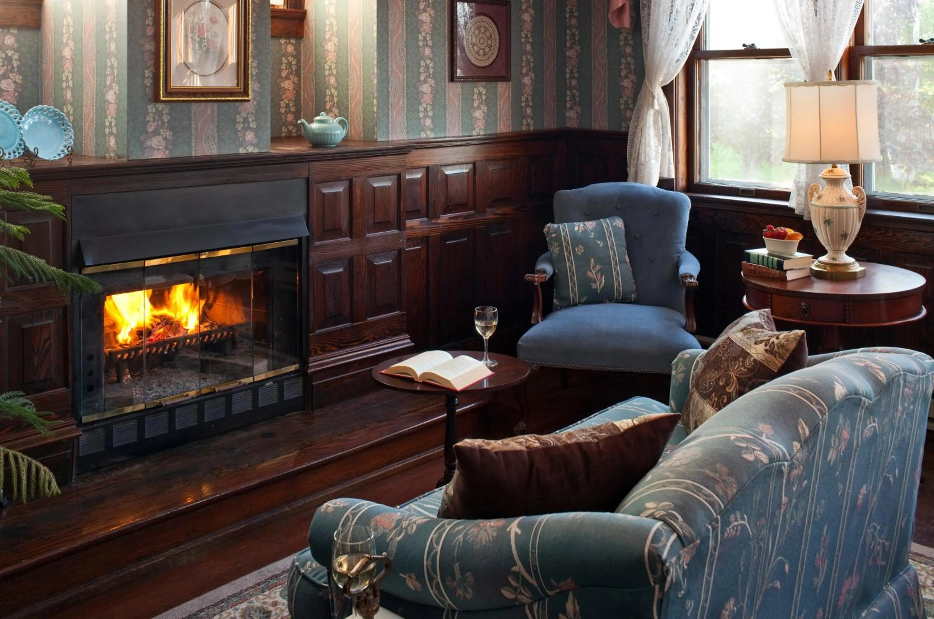 Bedroom in Old Rittenhouse Inn