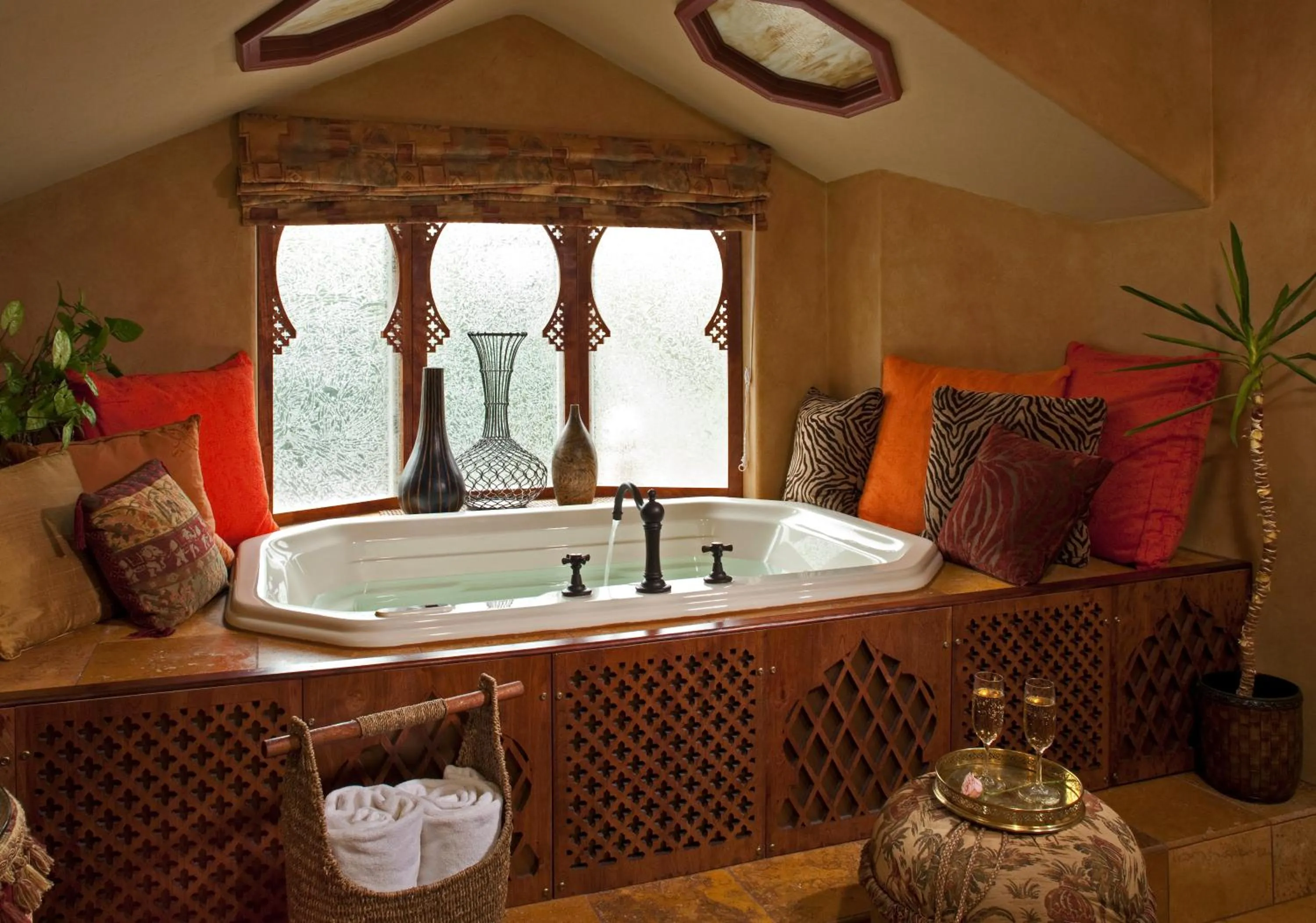 Bedroom in Old Rittenhouse Inn