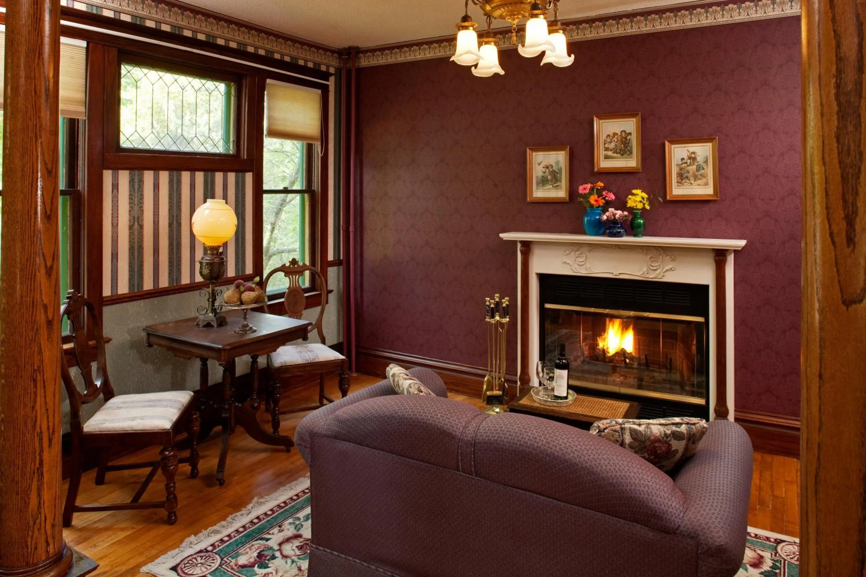 Bedroom in Old Rittenhouse Inn