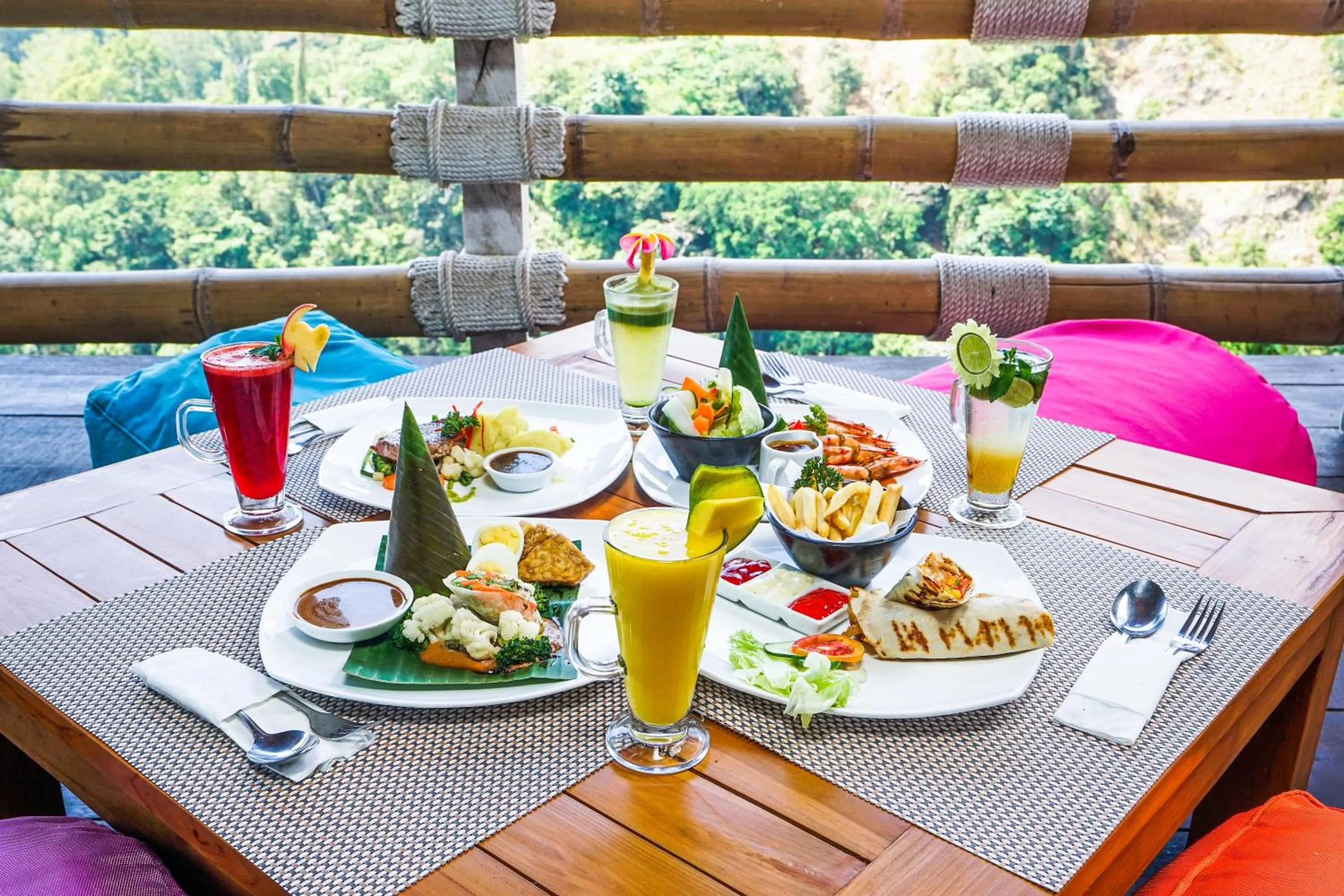 Food and drinks in Rinjani Lodge