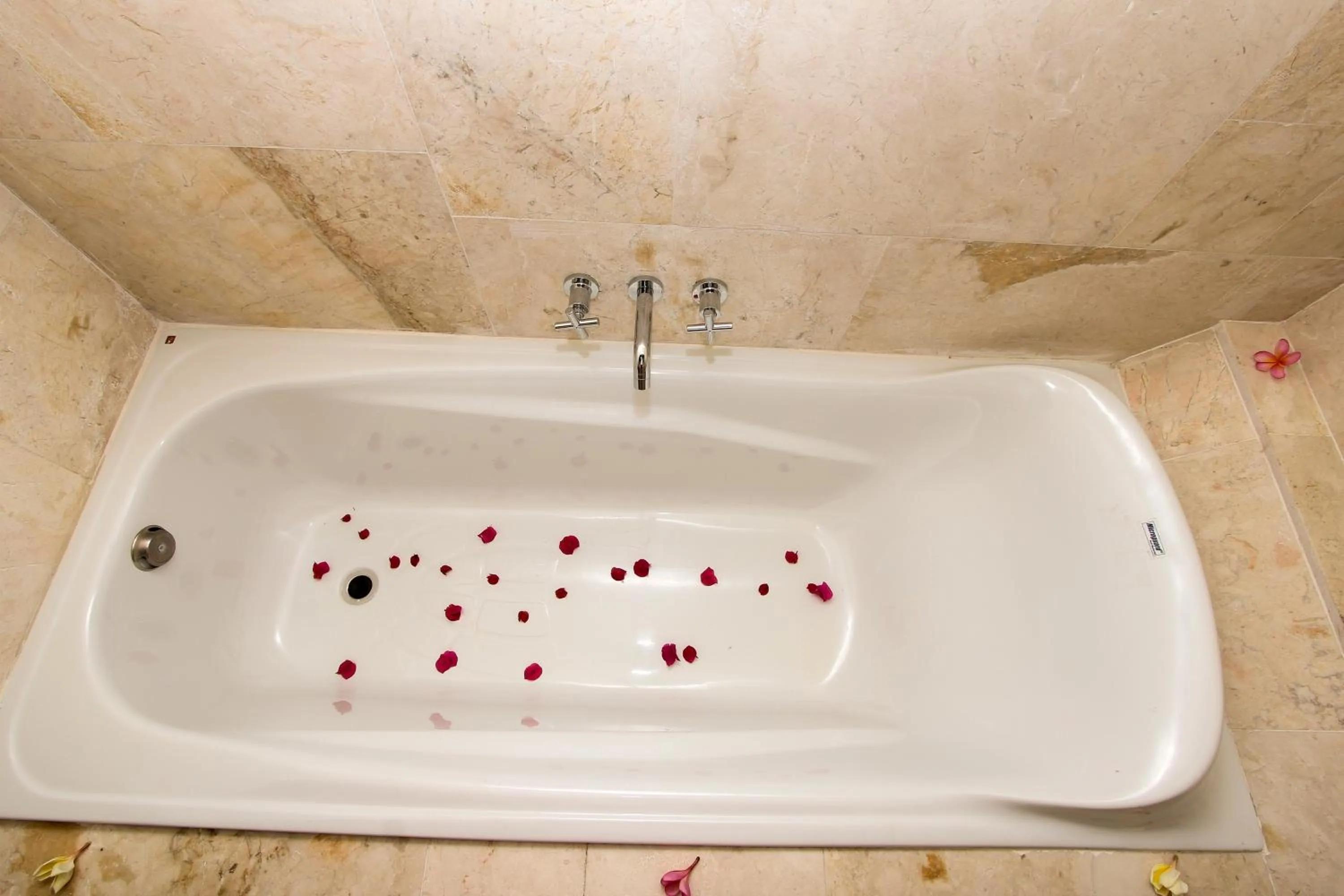 Bathroom in Rinjani Lodge