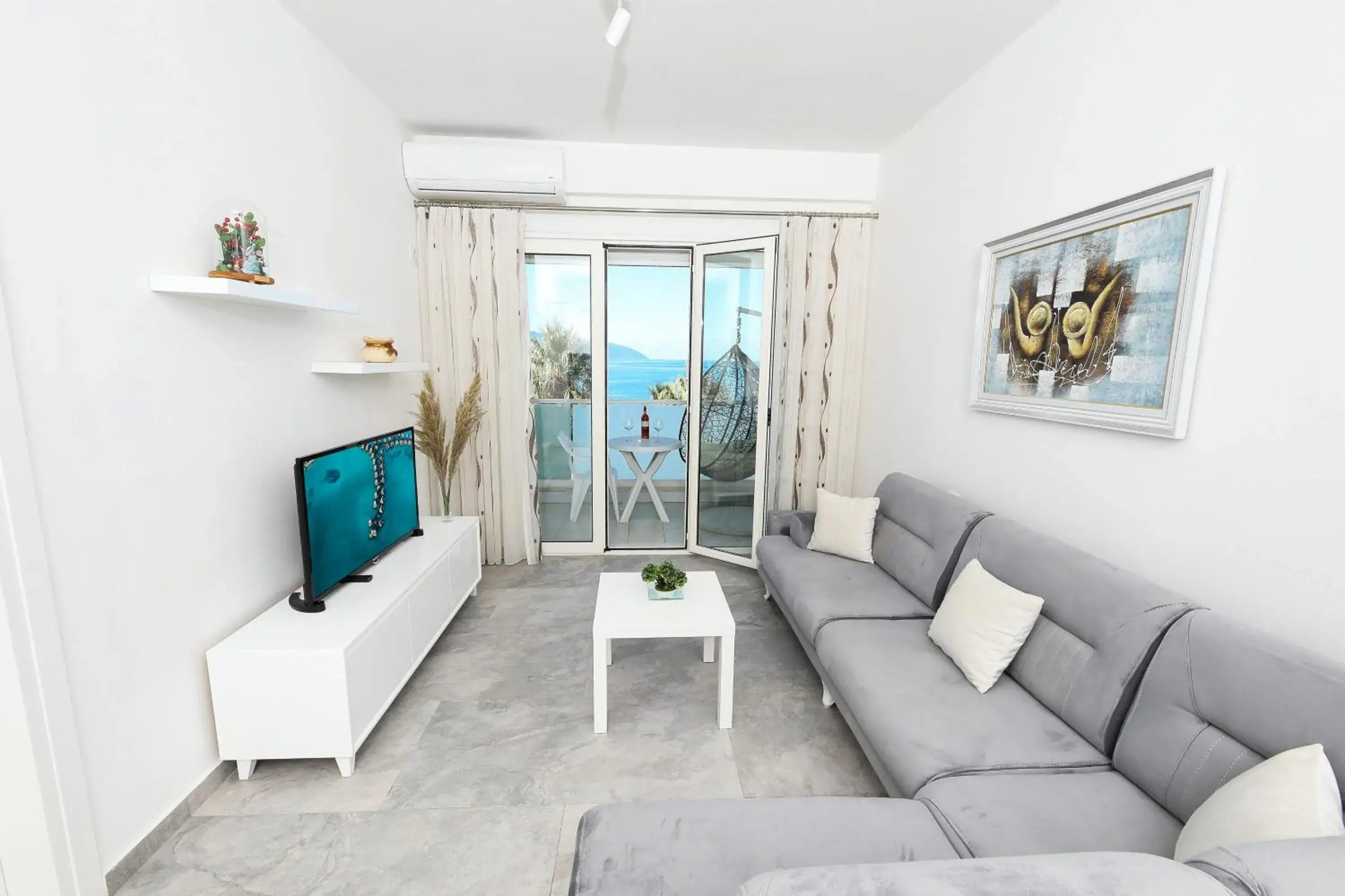 Apartment with Sea View in Jimi Apartments Apartment with Sea View in Jimi Apartments