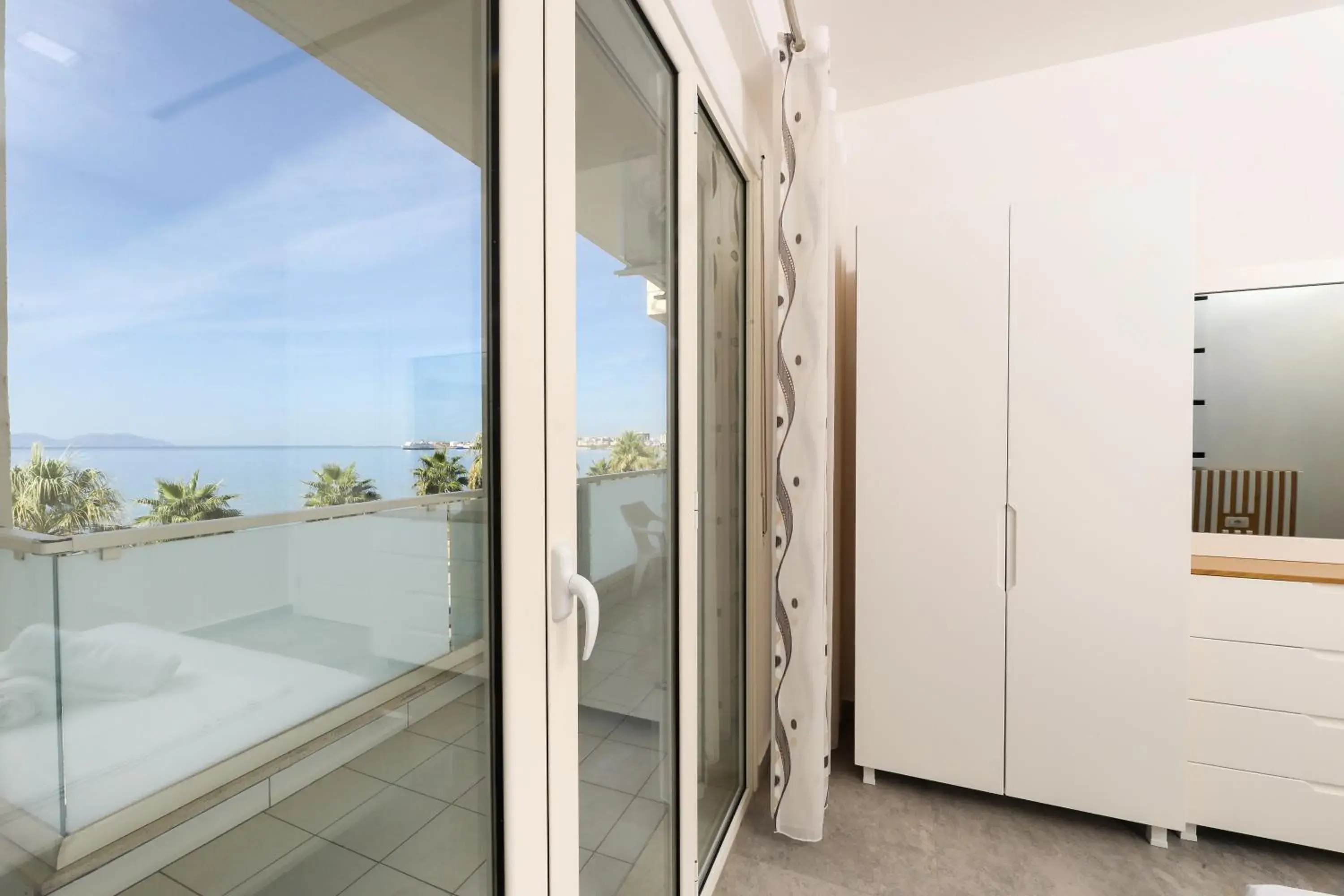 Apartment with Sea View in Jimi Apartments Apartment with Sea View in Jimi Apartments