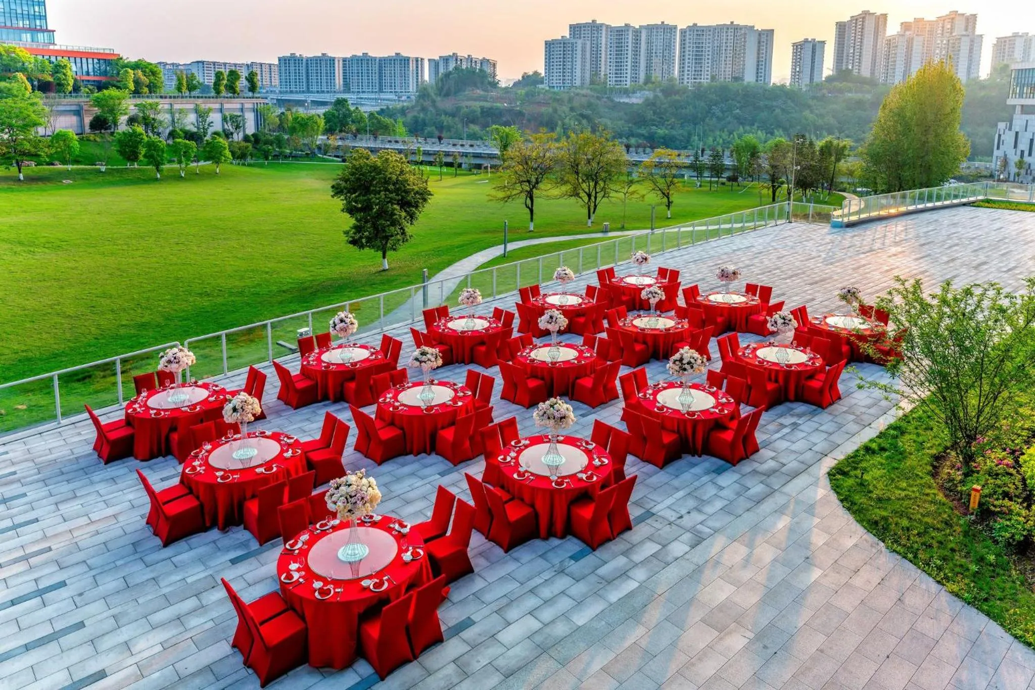 Meeting/conference room in Holiday Inn Chongqing Data Valley by IHG