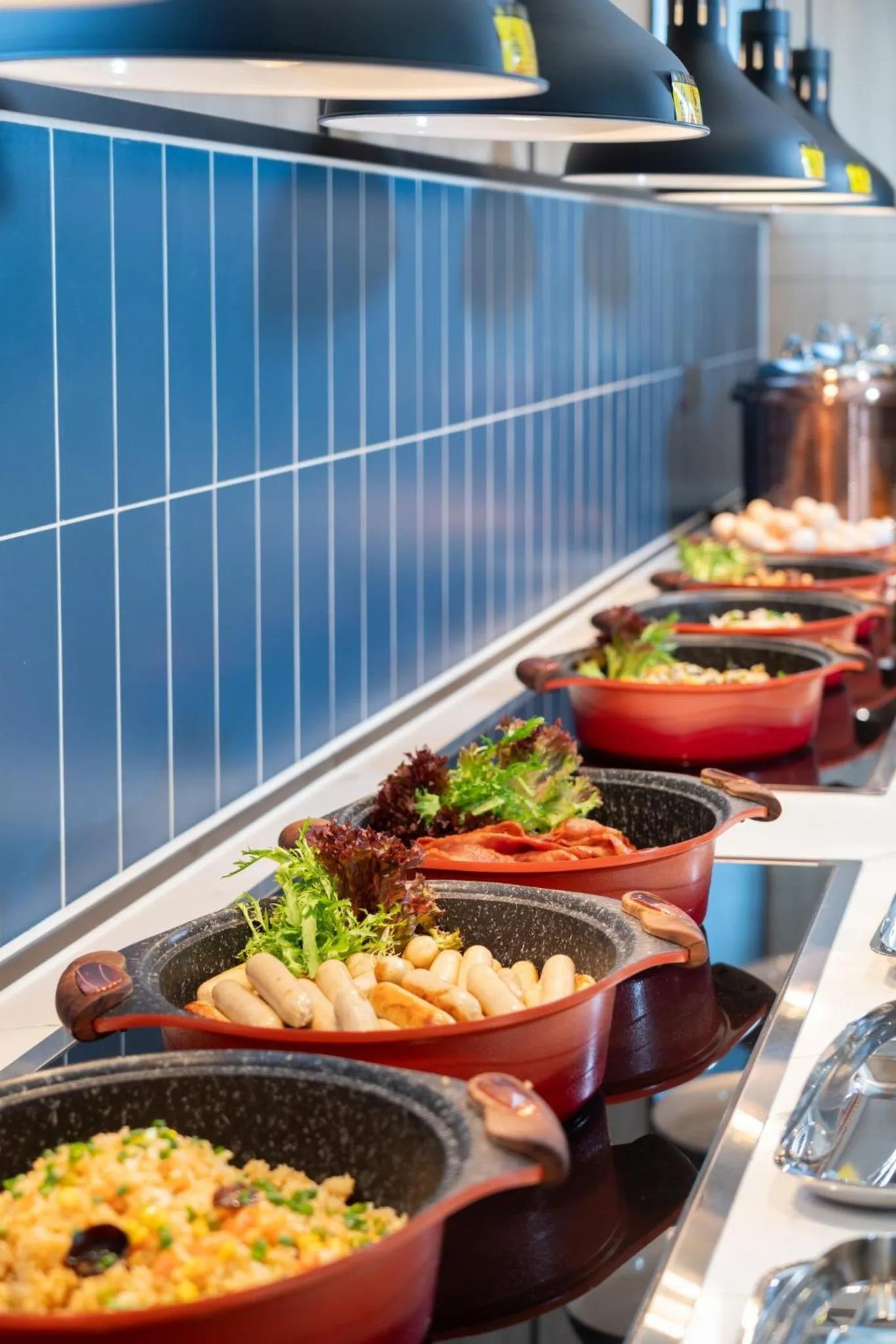 Restaurant/places to eat in Holiday Inn Express Guangzhou Panyu Dashi by IHG