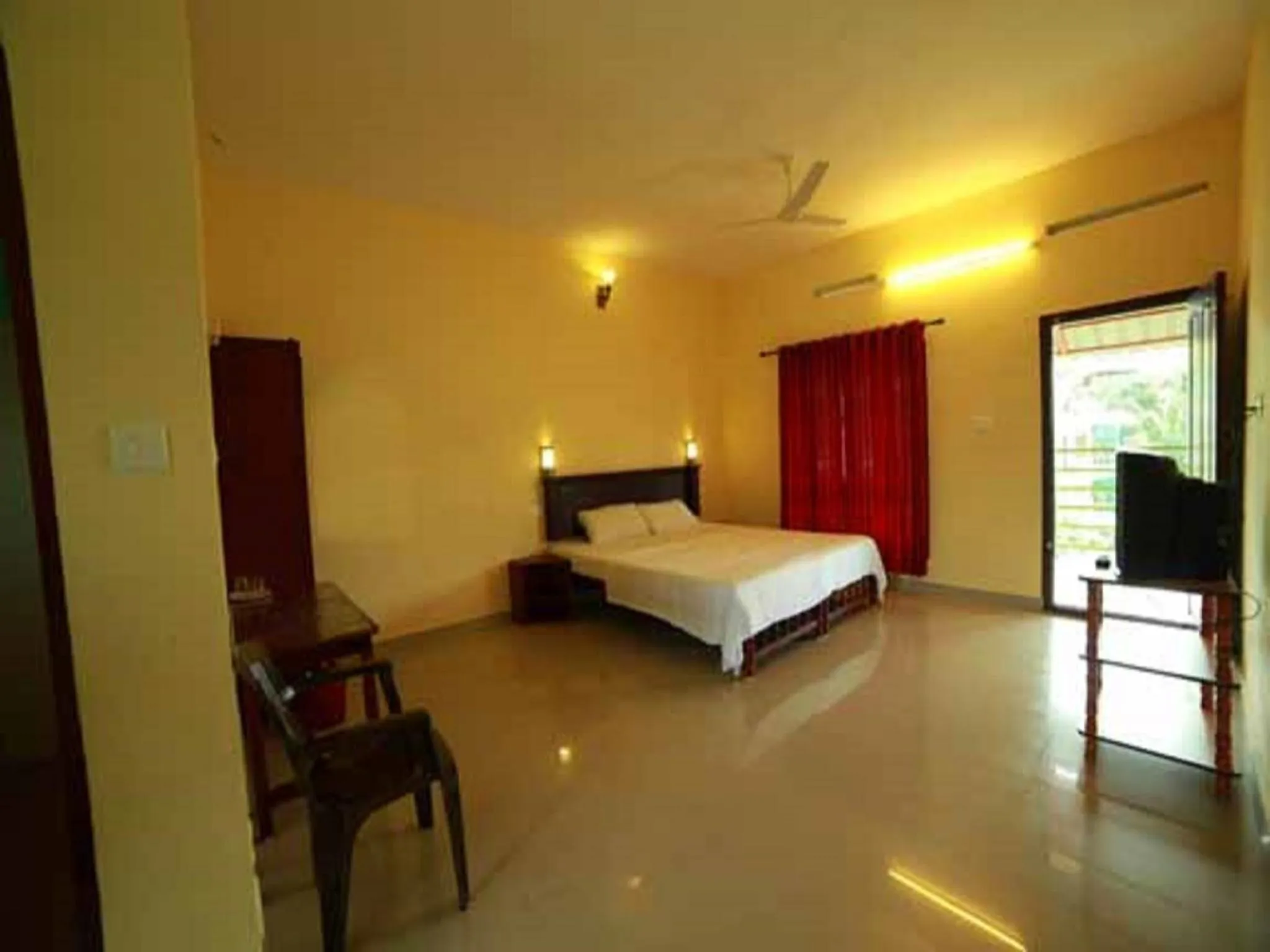 Bedroom, Bed in Kerala House