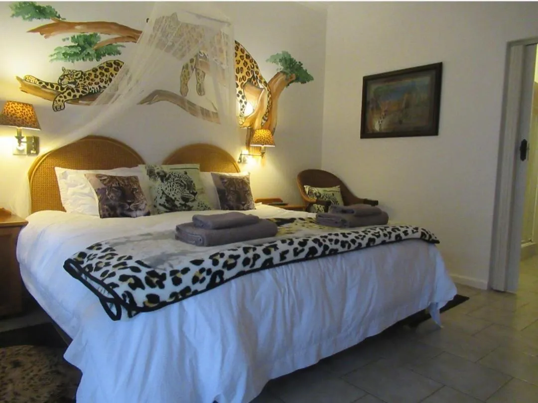 Bed in Bhangazi Lodge Bed & Breakfast