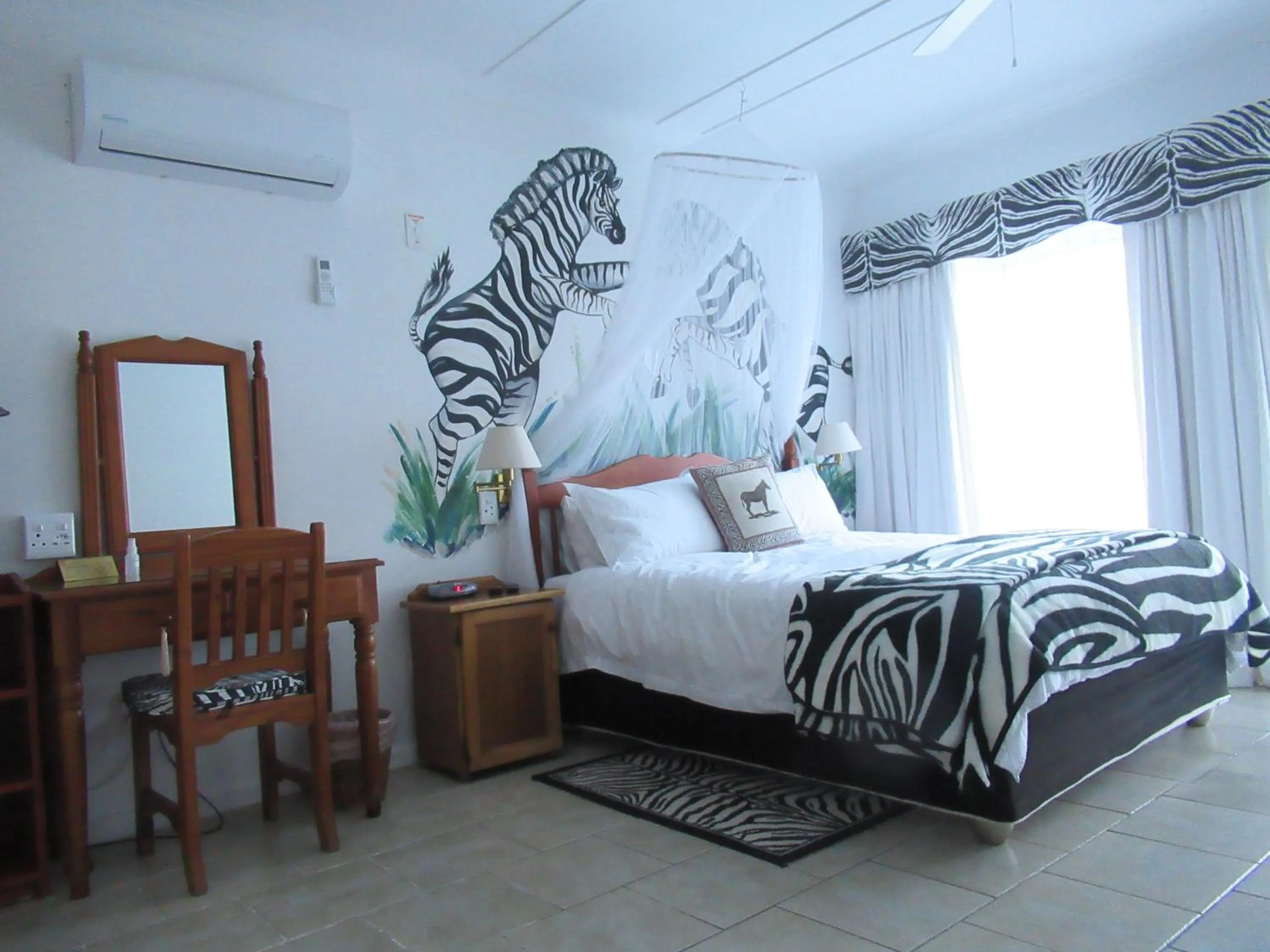 Bedroom, Bed in Bhangazi Lodge Bed & Breakfast