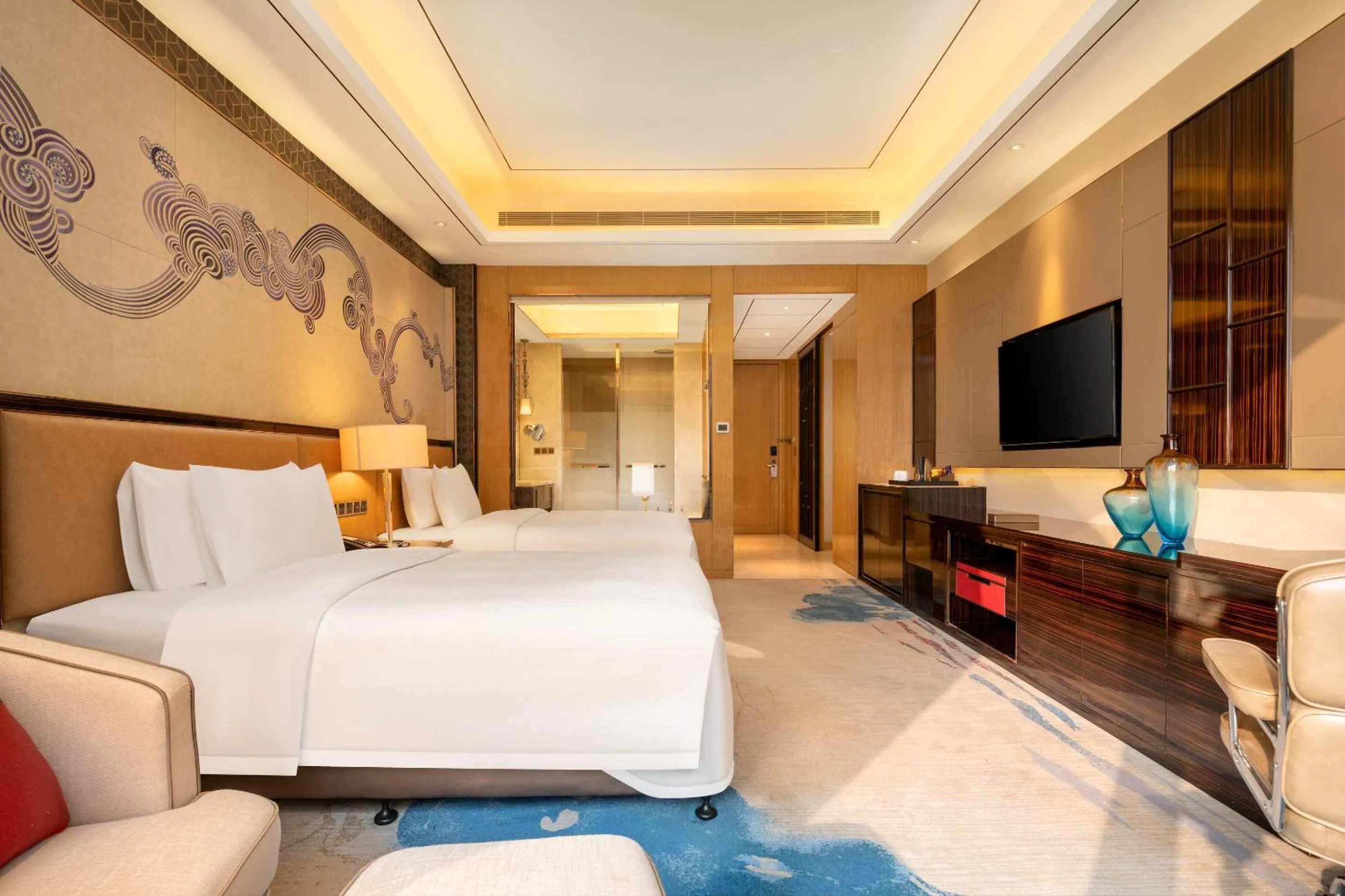 Photo of the whole room, Bed in Wanda Vista Dongguan