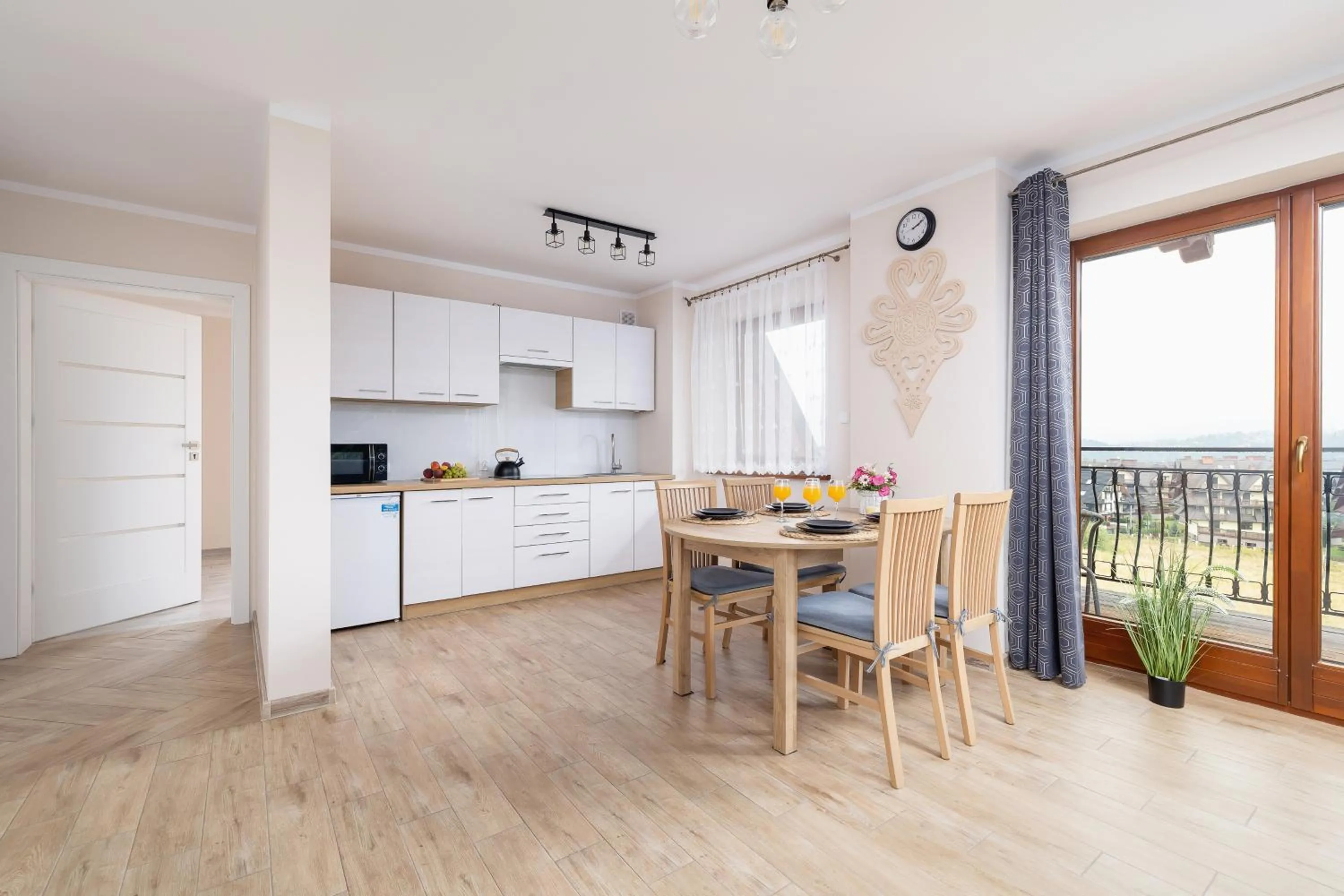 Kitchen or kitchenette in Salwatoriańska Apartments Mountain View Zakopane by Noclegi Renters
