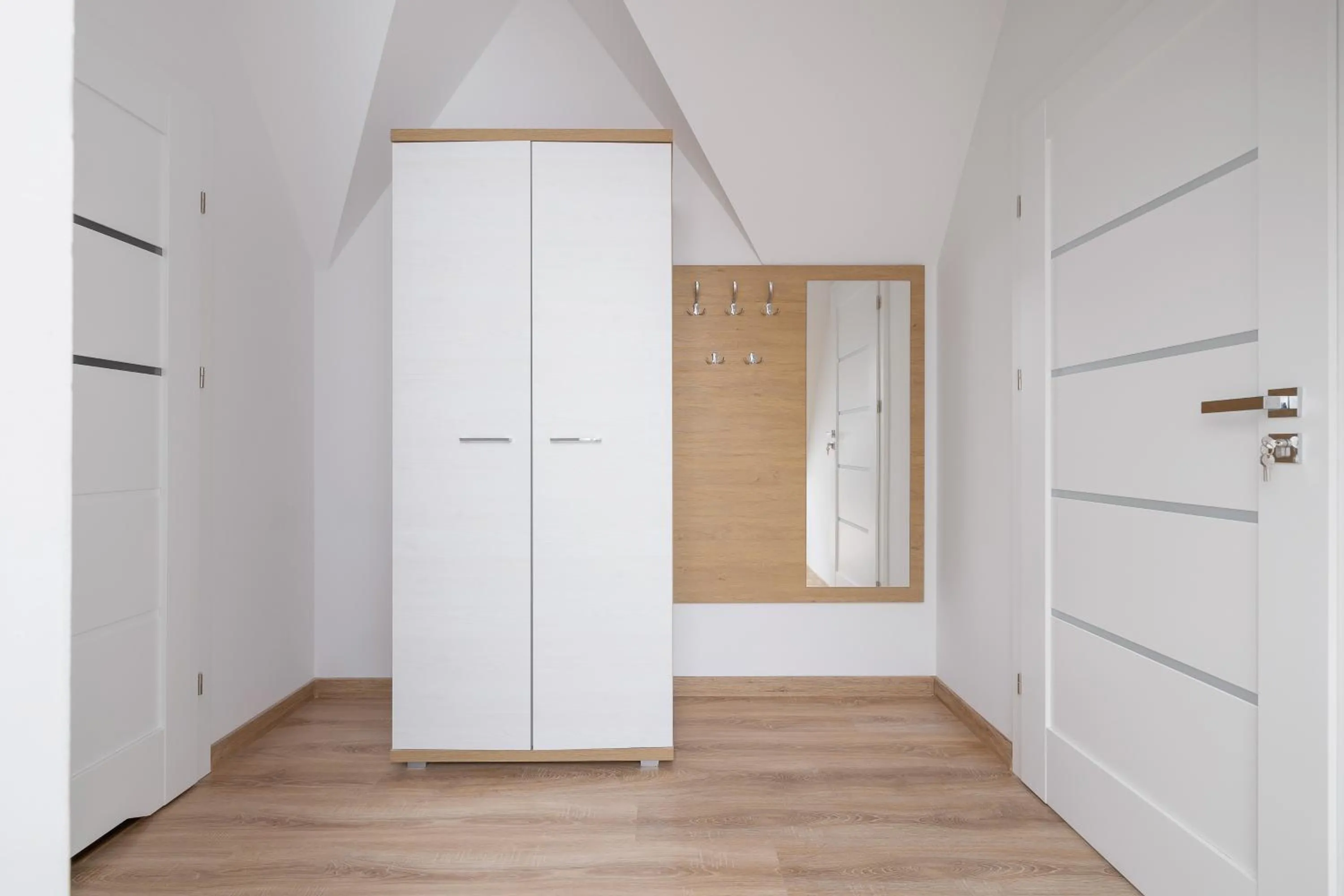 wardrobe in Salwatoriańska Apartments Mountain View Zakopane by Noclegi Renters