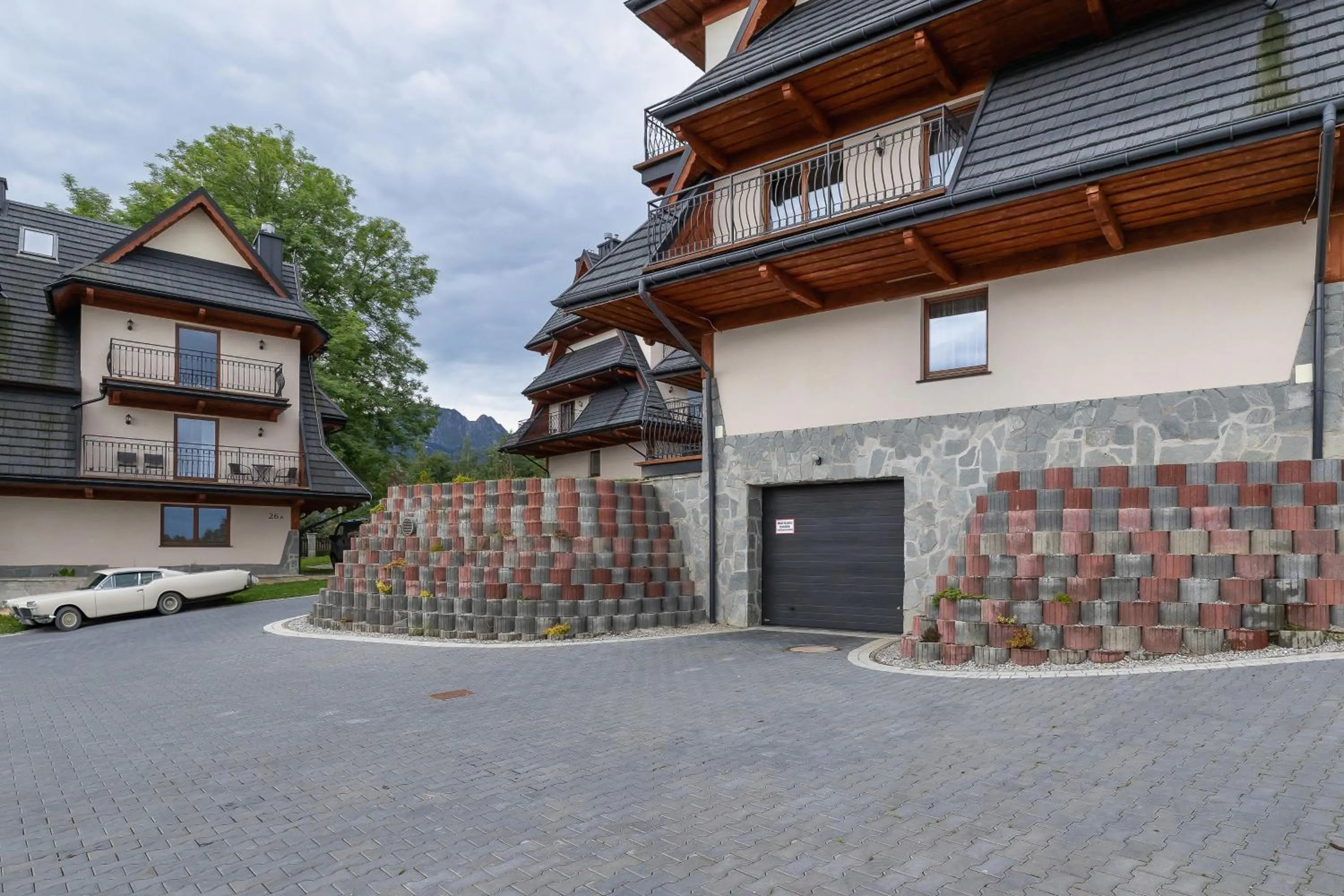 Property building in Salwatoriańska Apartments Mountain View Zakopane by Noclegi Renters