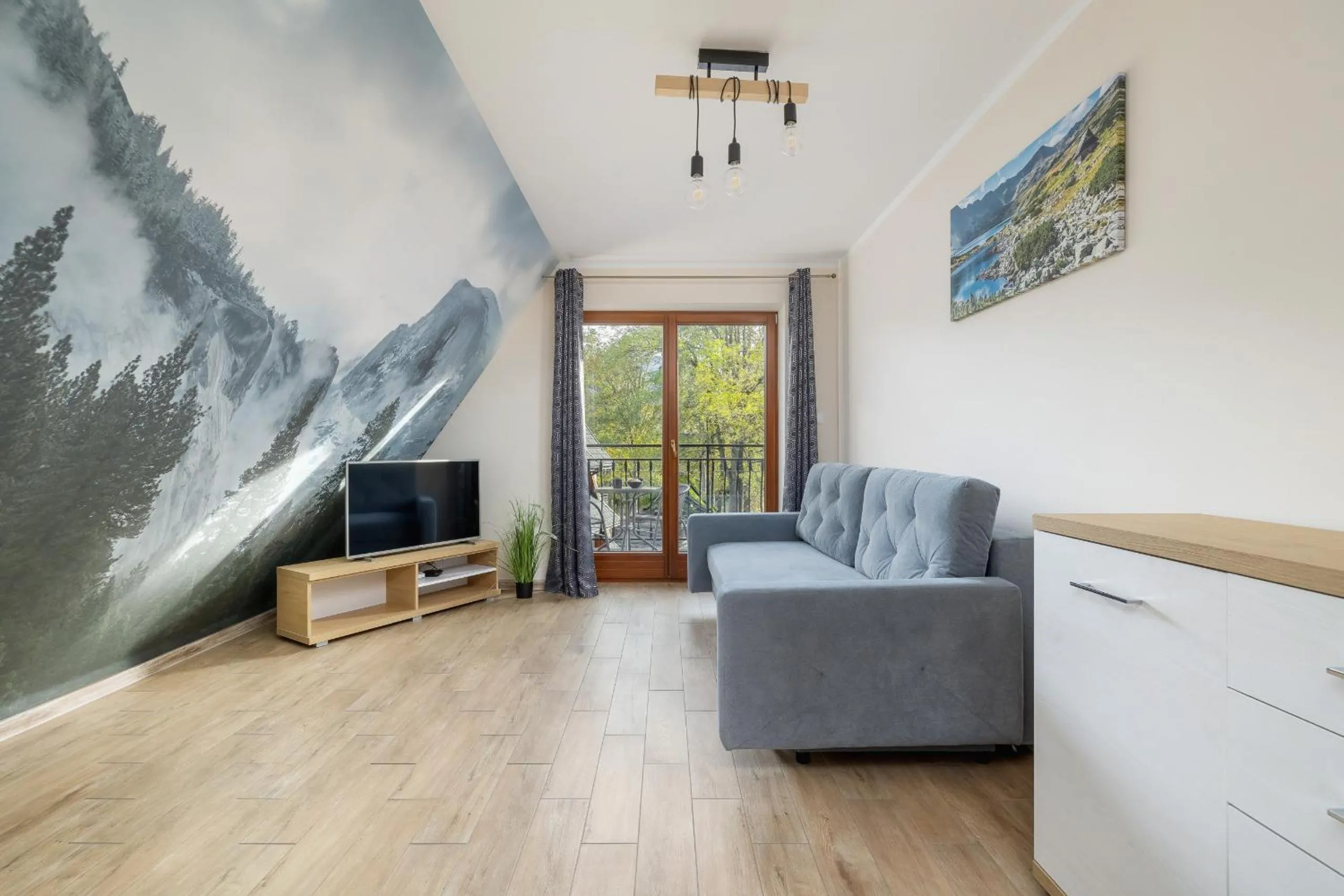 Communal lounge/ TV room in Salwatoriańska Apartments Mountain View Zakopane by Noclegi Renters