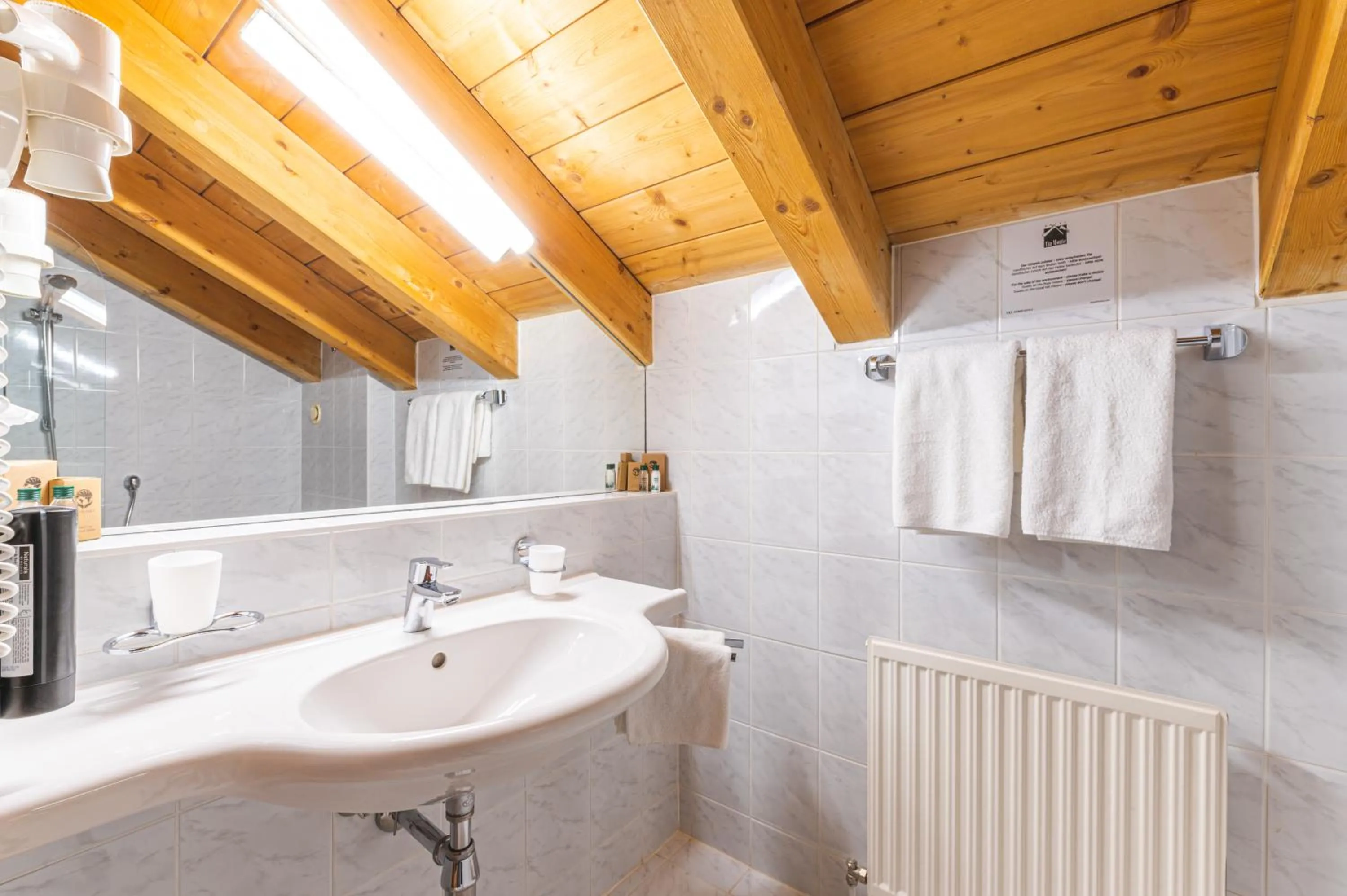 Bathroom in Hotel Tia Monte Nauders