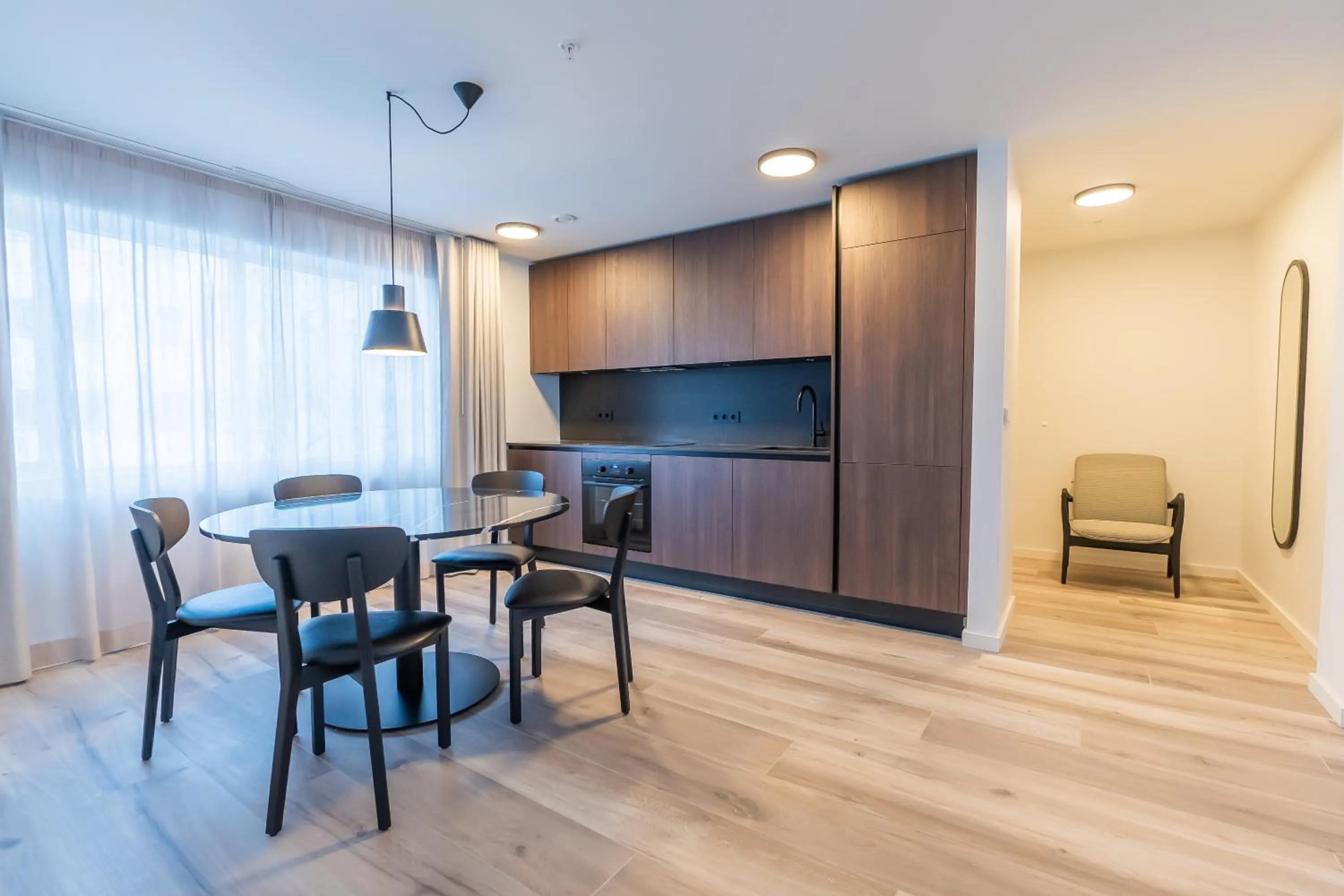 Kitchen or kitchenette in Hlemmur Suites