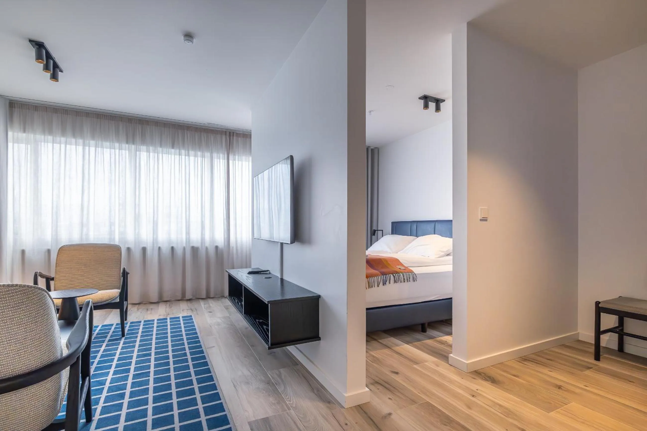 Photo of the whole room, Bed in Hlemmur Suites