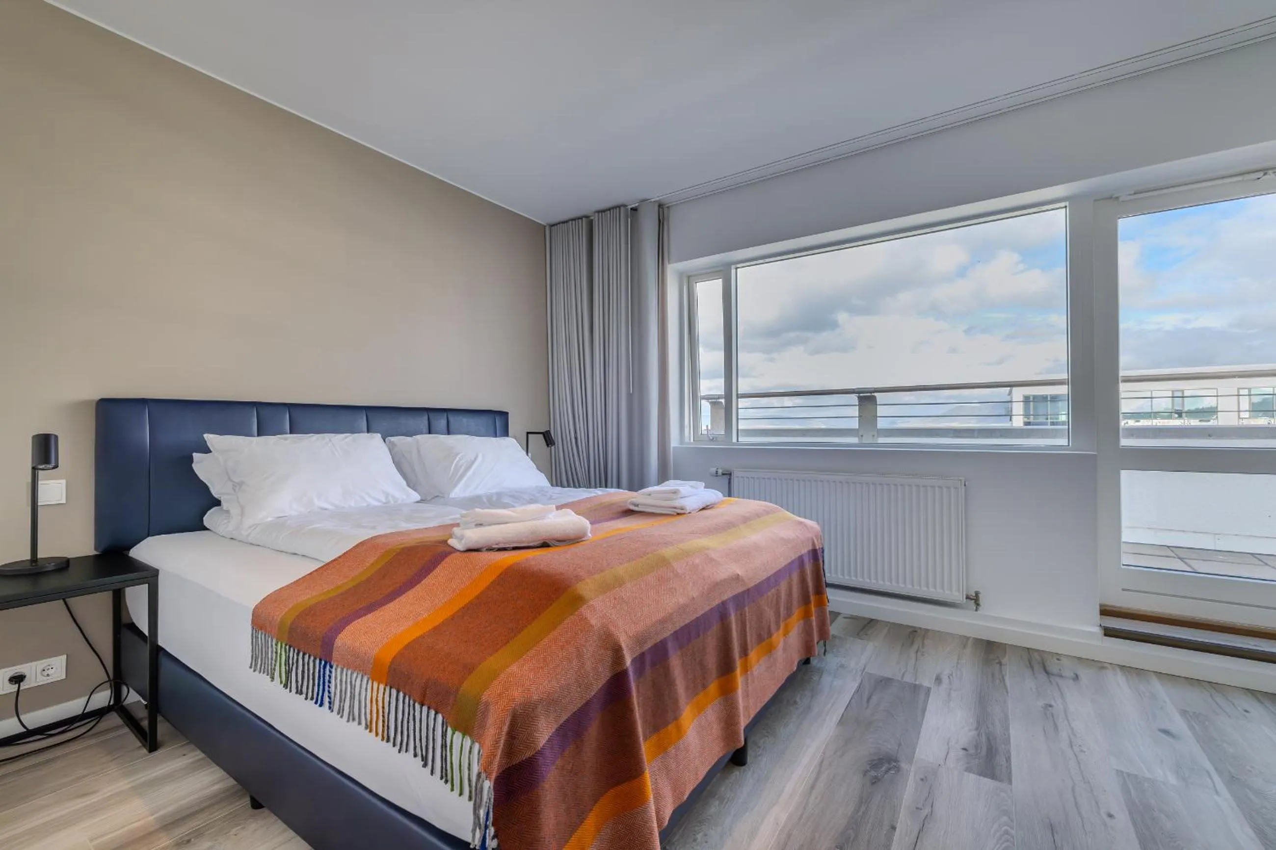 Bed in Hlemmur Suites