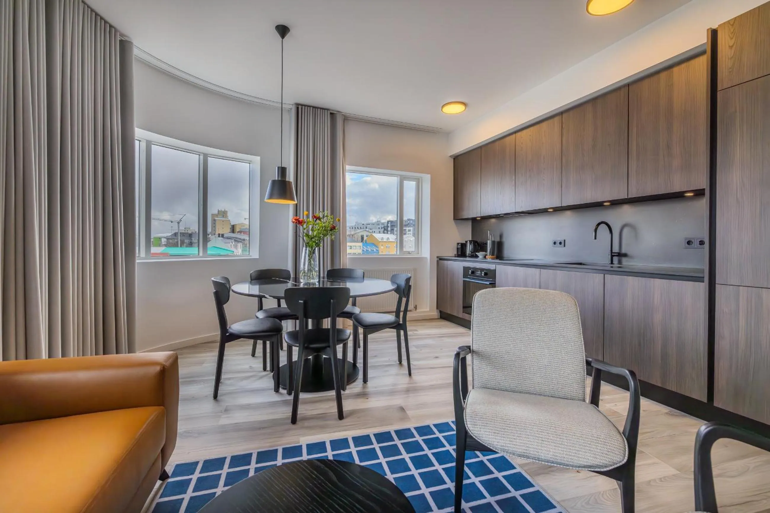 Dining area in Hlemmur Suites