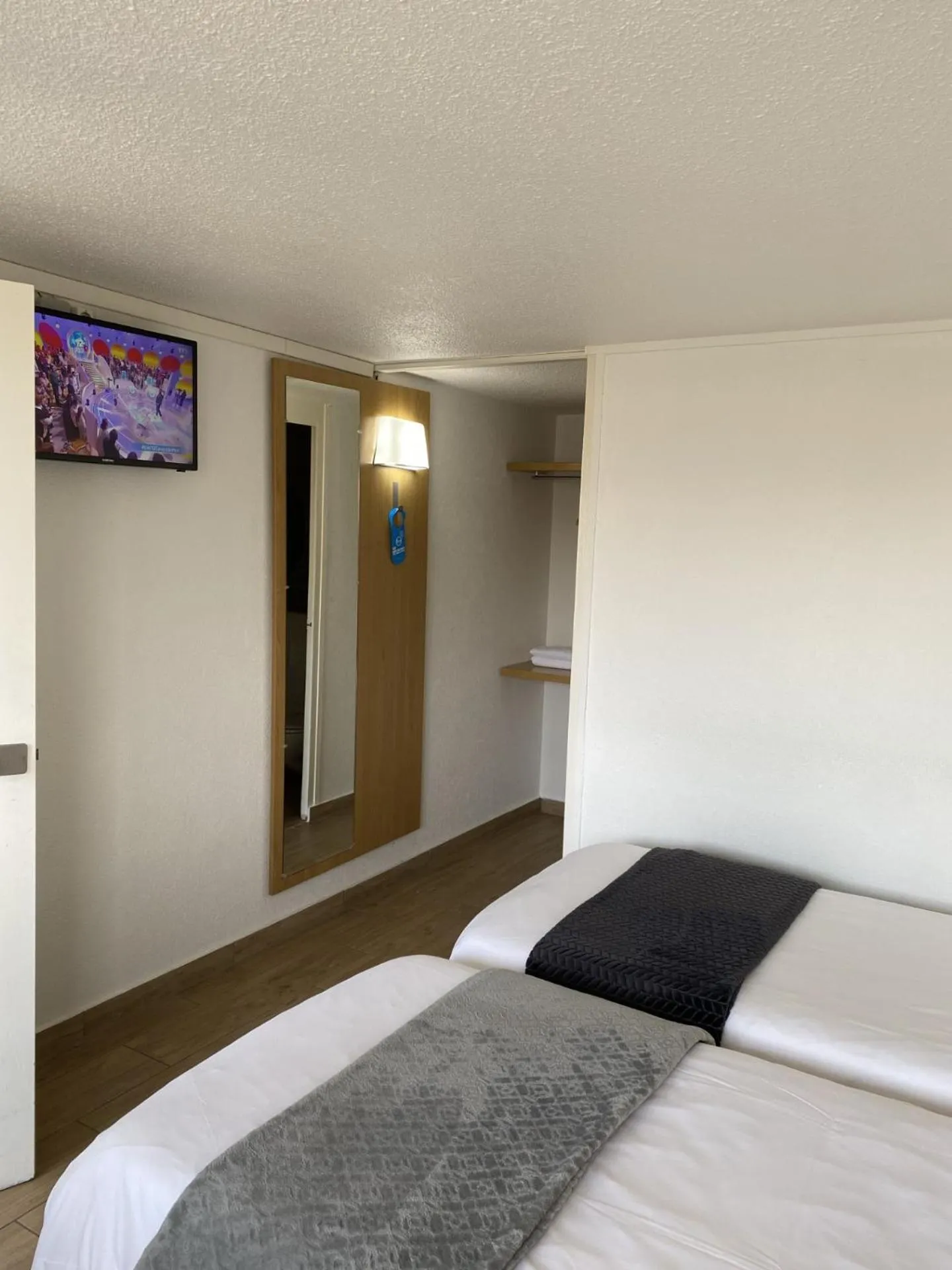 Bed in HOTEL Belfort Bessoncourt