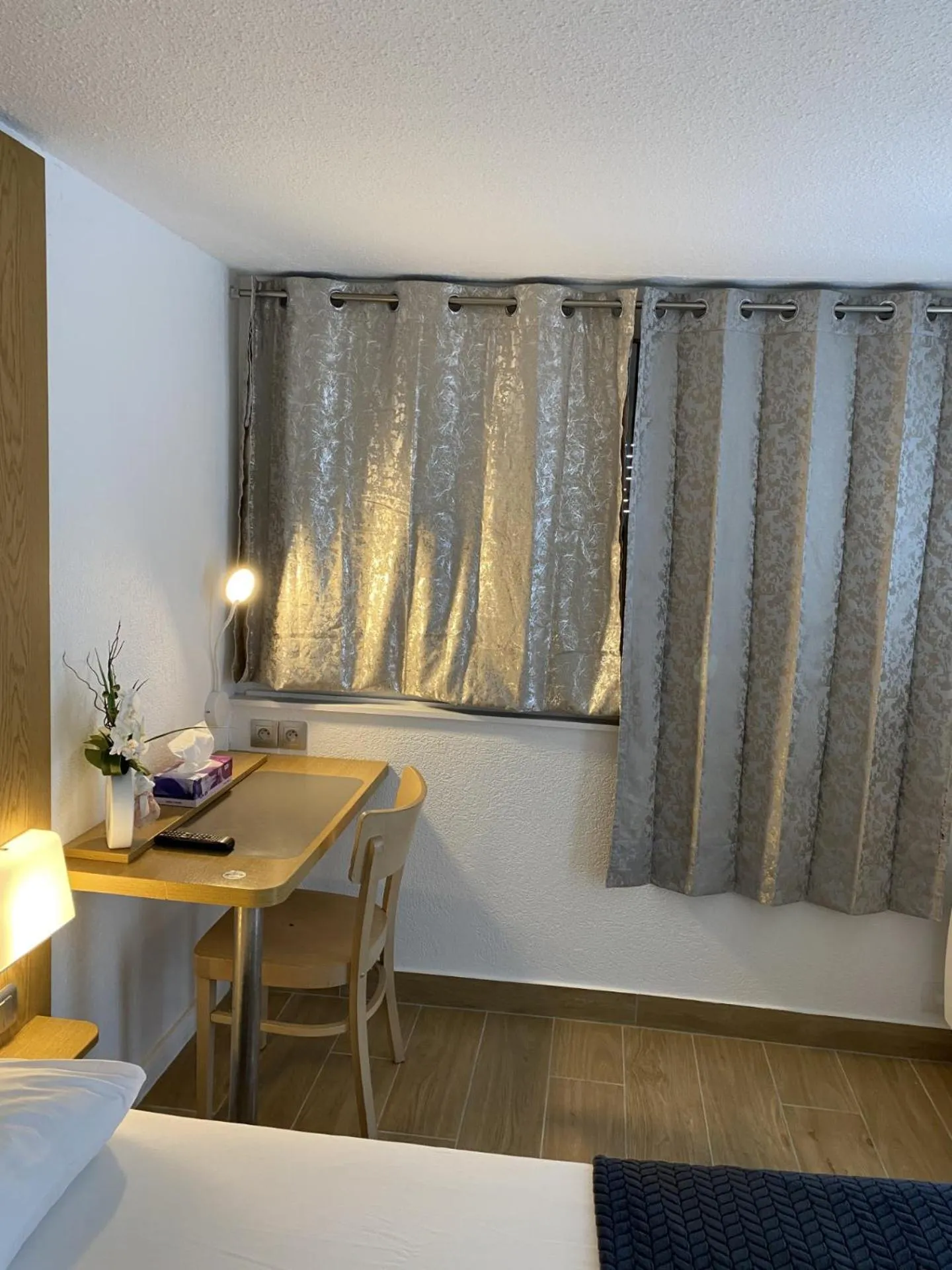 Bed in HOTEL Belfort Bessoncourt