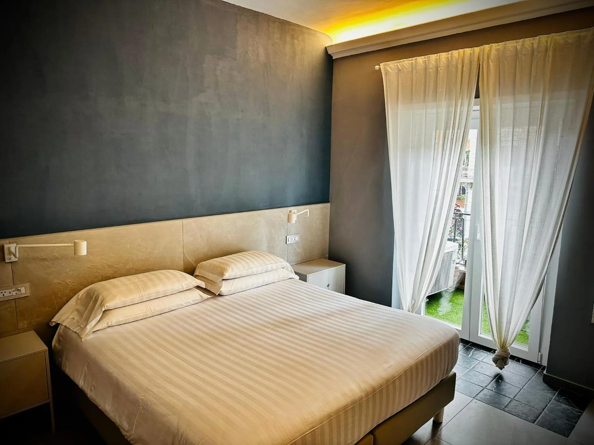 Bed in Trastevere House B&B