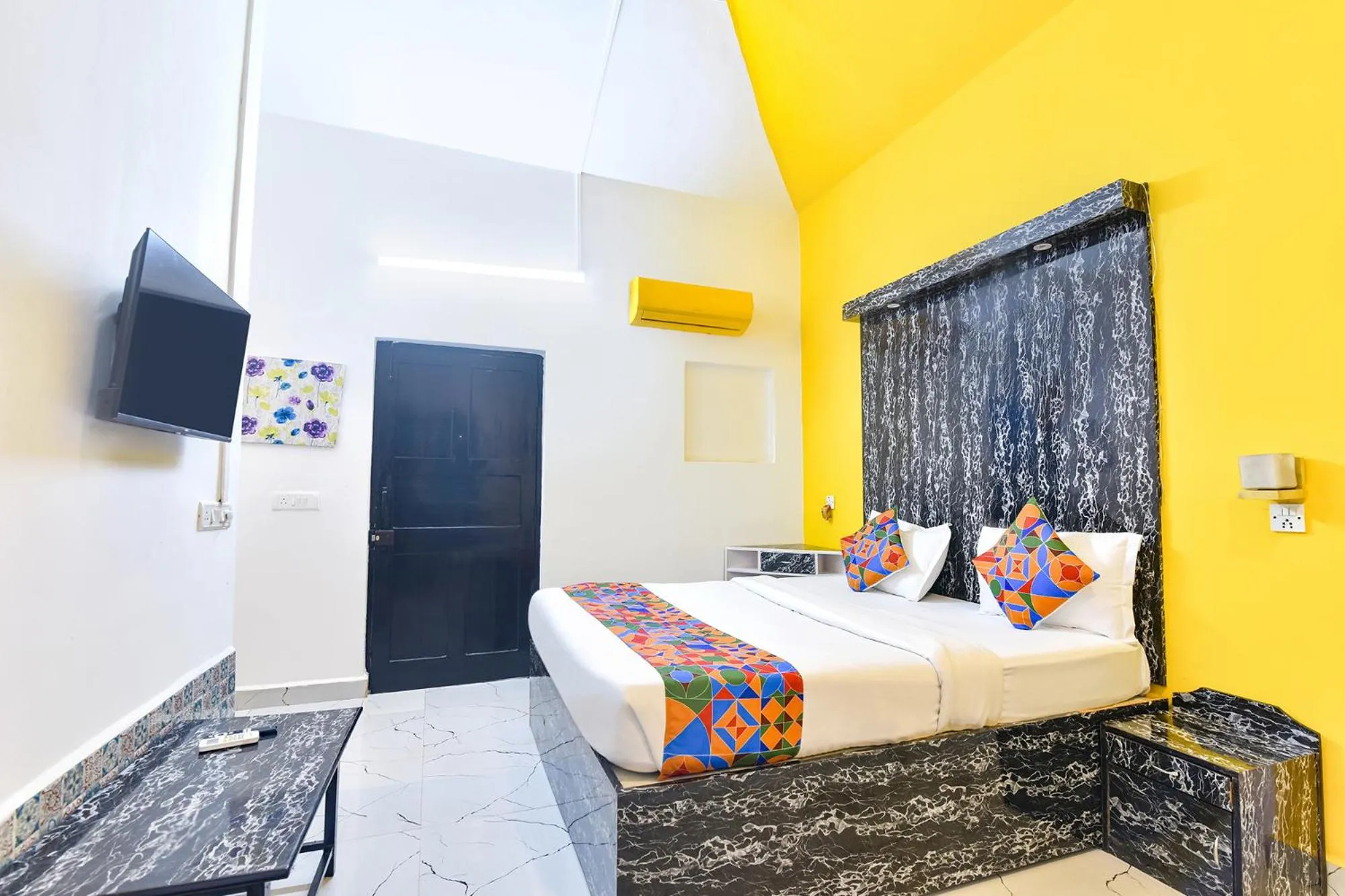 Bed in Ondas Do Mar Beach Resort Phase 1