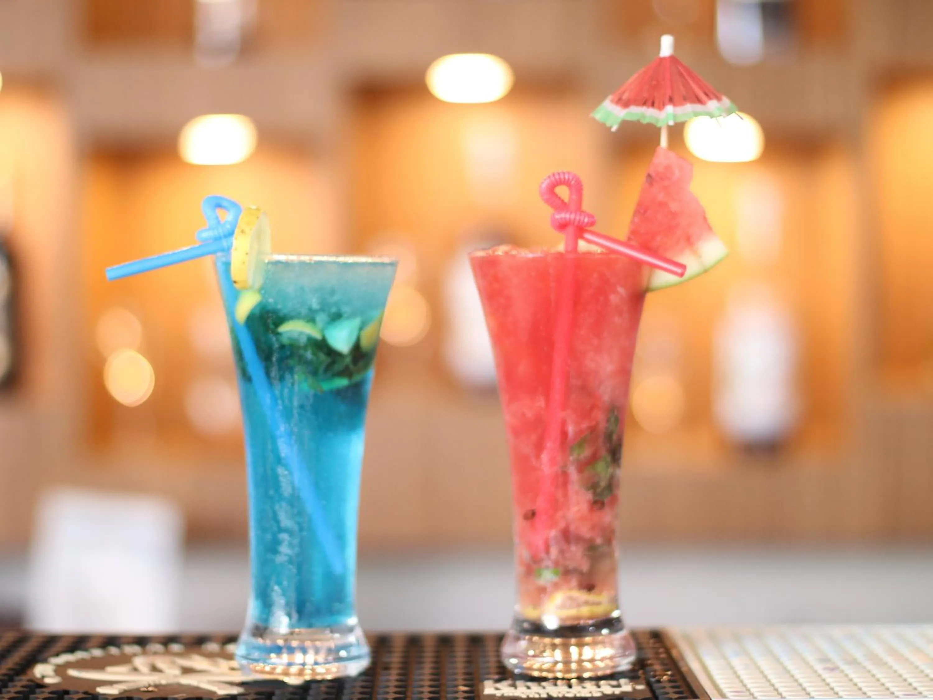 Food and drinks in Hotel Mustang Holiday Inn