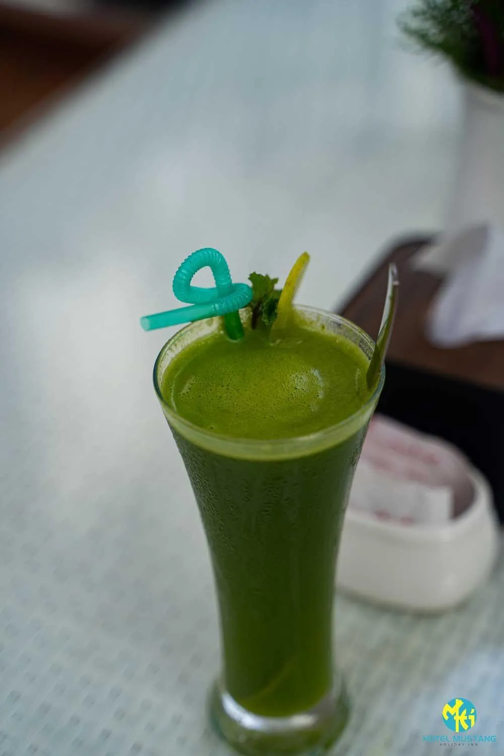 Drinks in Hotel Mustang Holiday Inn