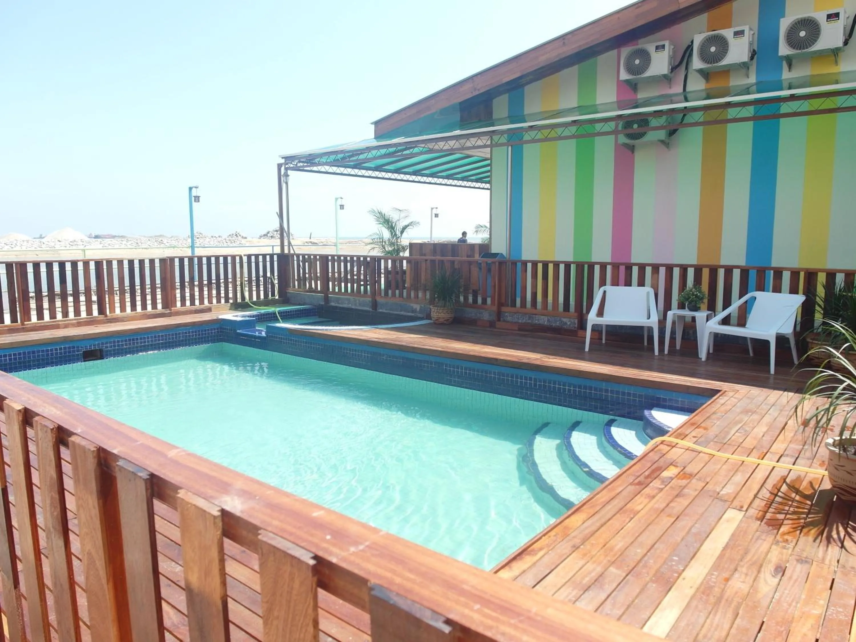 Swimming pool in Mabohai Resort Klebang