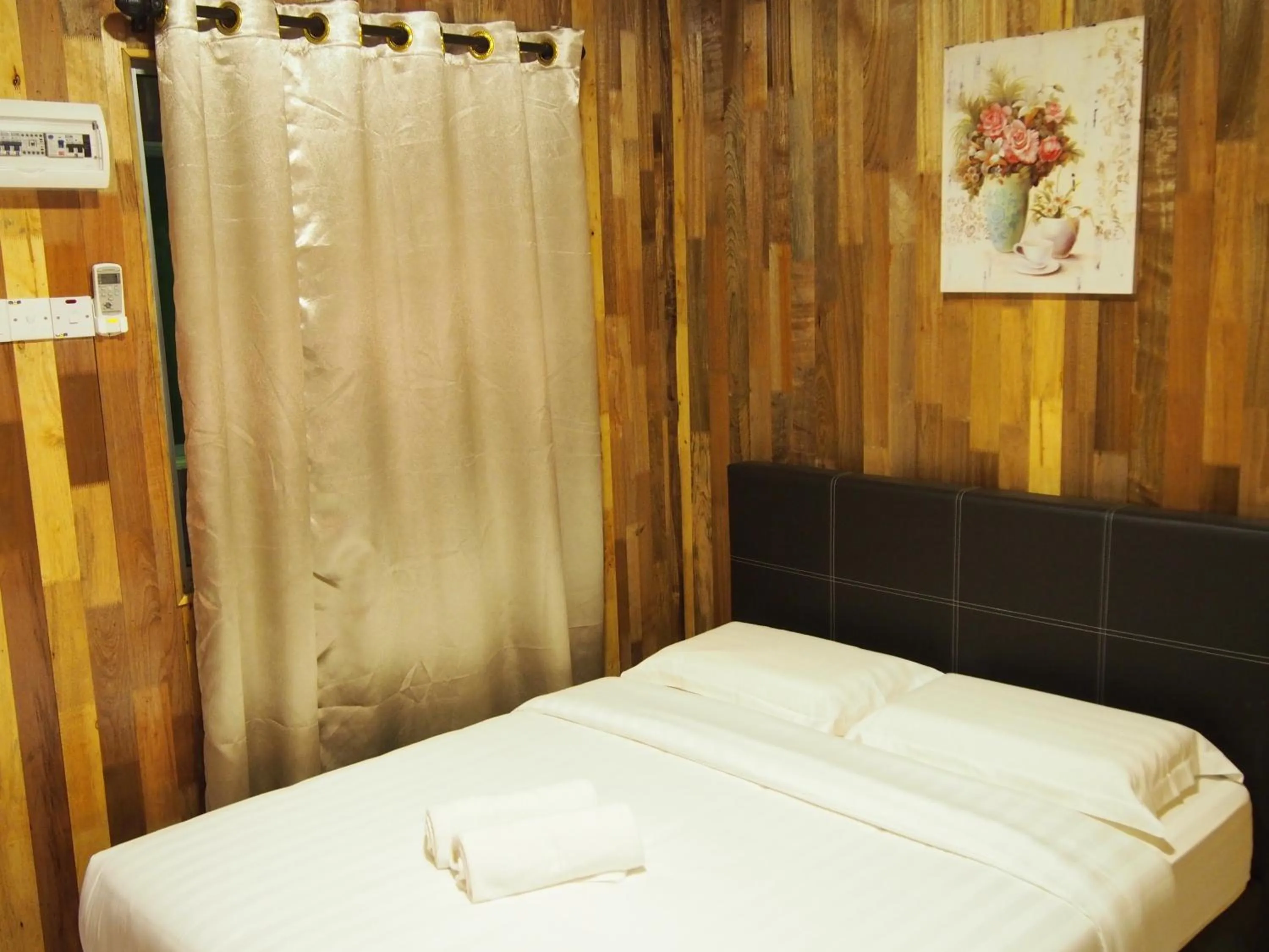 Bed in Mabohai Resort Klebang