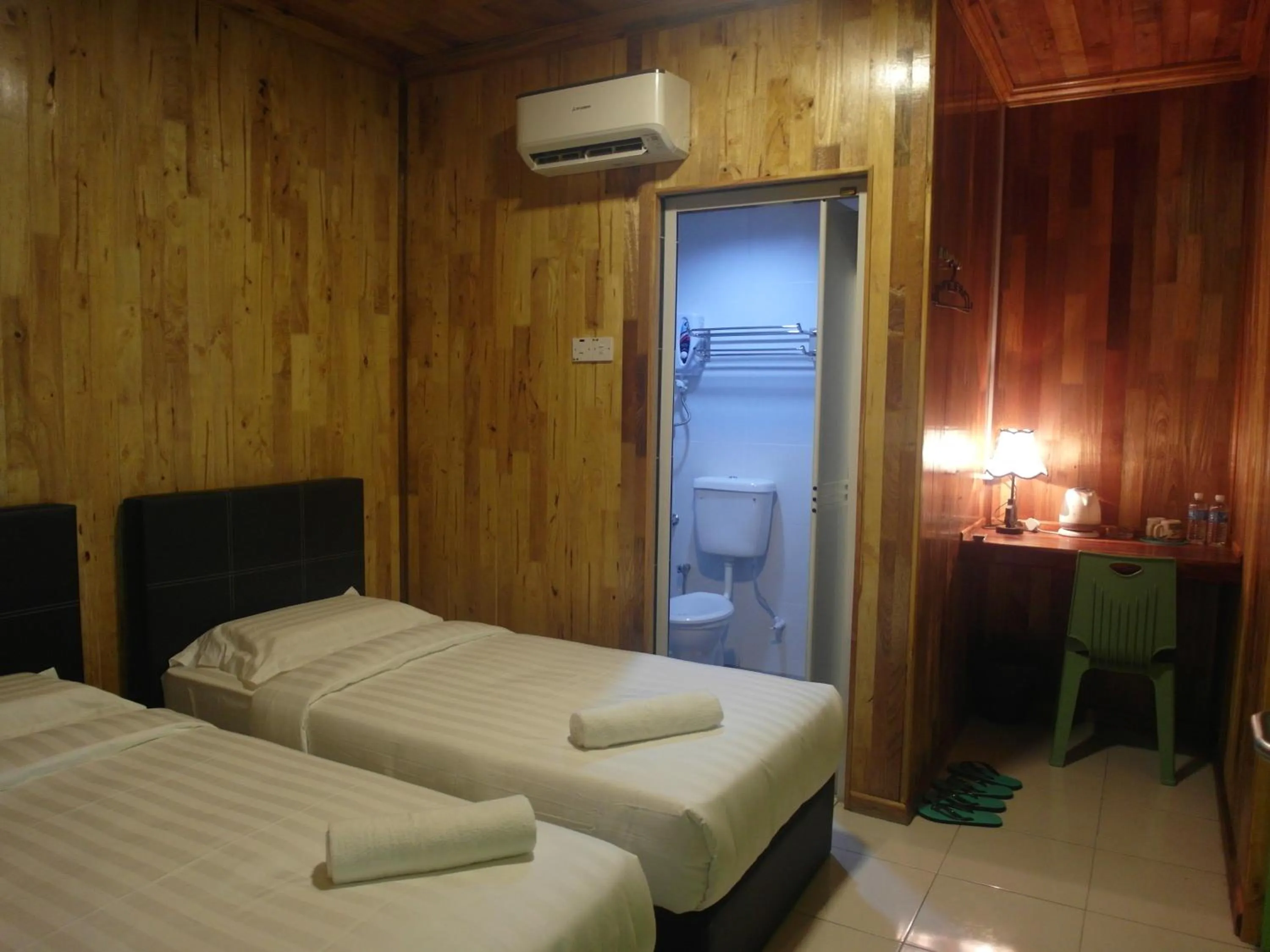 Bed in Mabohai Resort Klebang