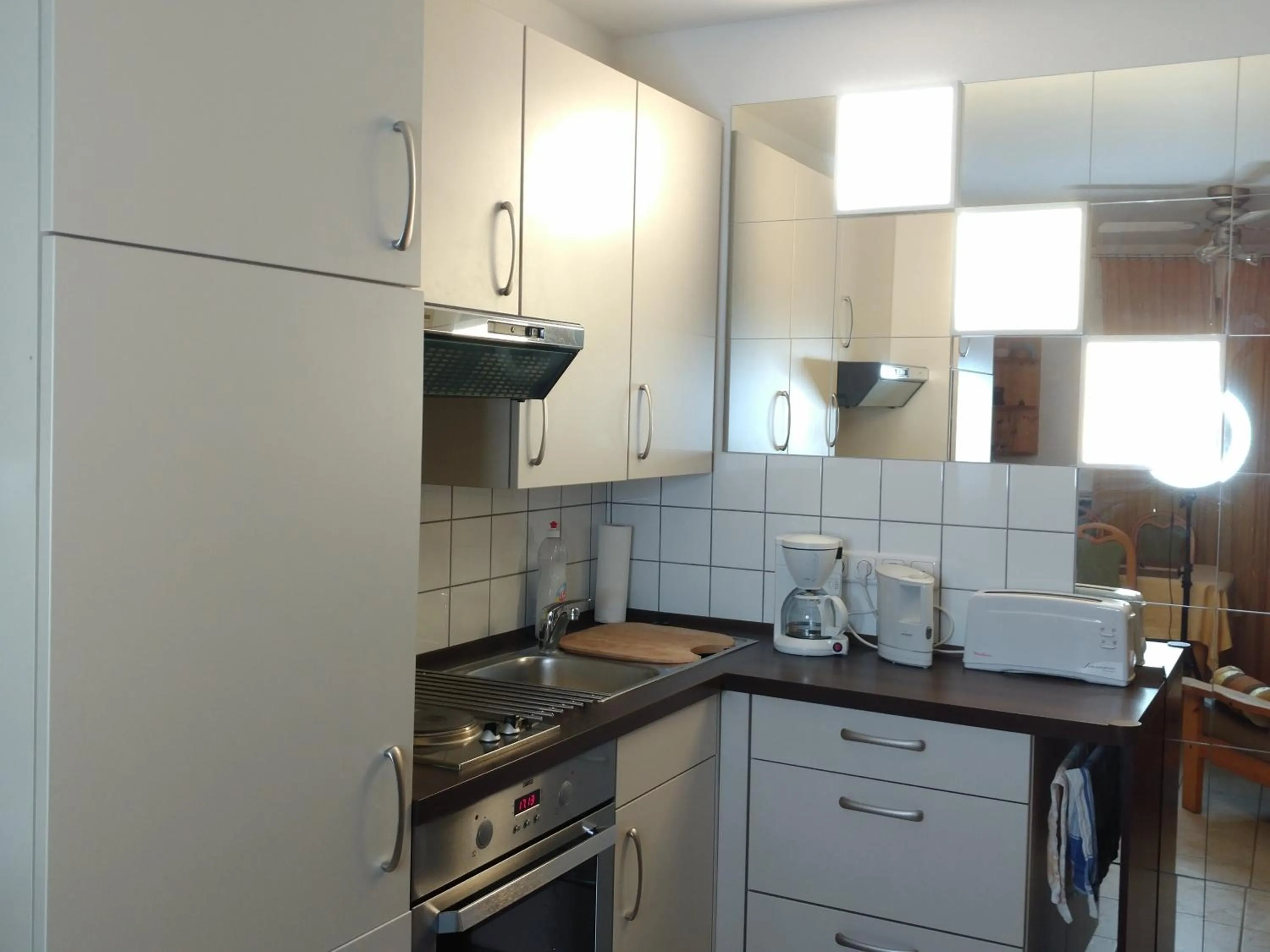 Kitchen or kitchenette in B&B am See Köln - Privatzimmer